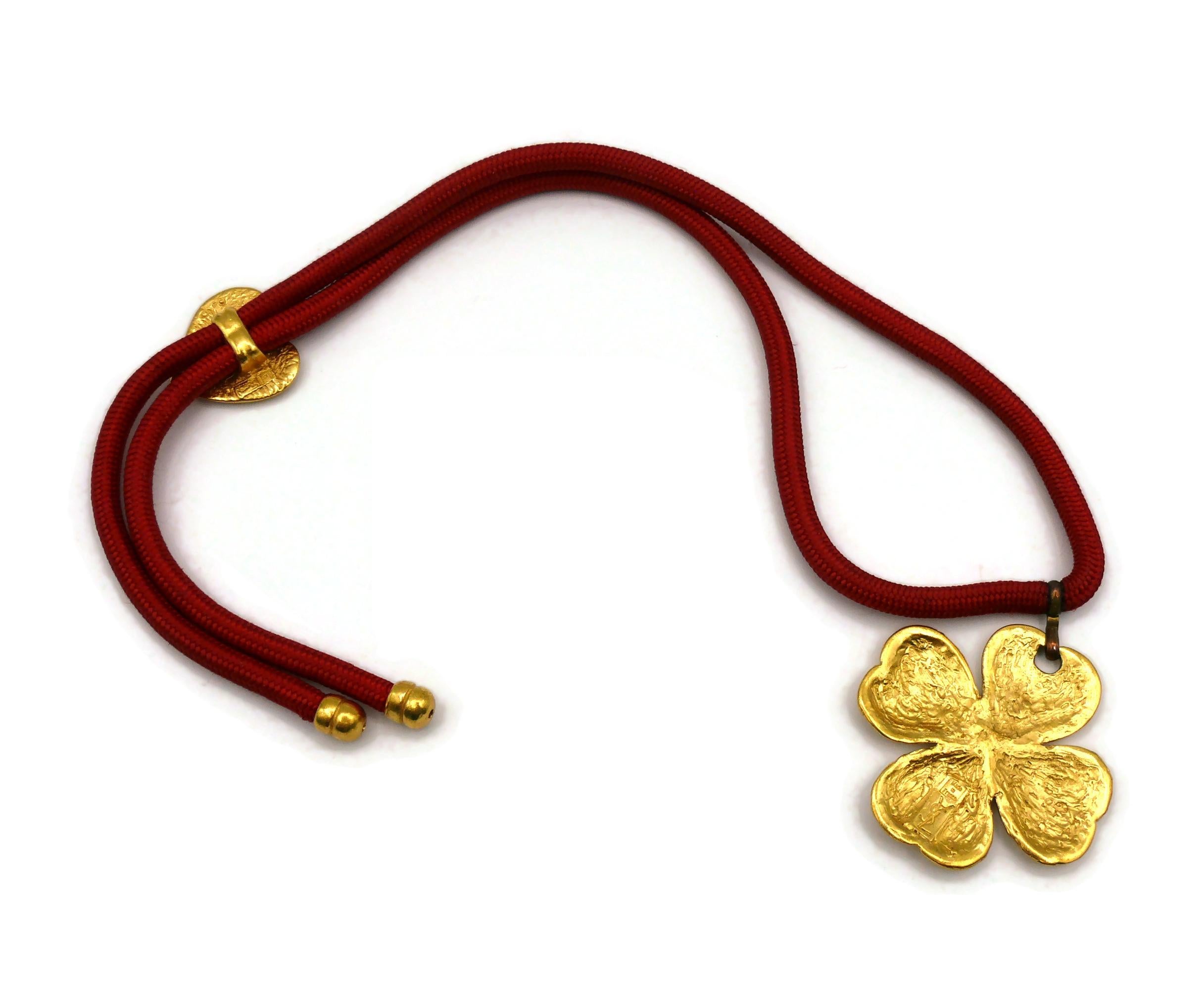 YVES SAINT LAURENT YSL Vintage-Halskette mit vier Blättern Kleeblatt-Anhänger im Angebot 9