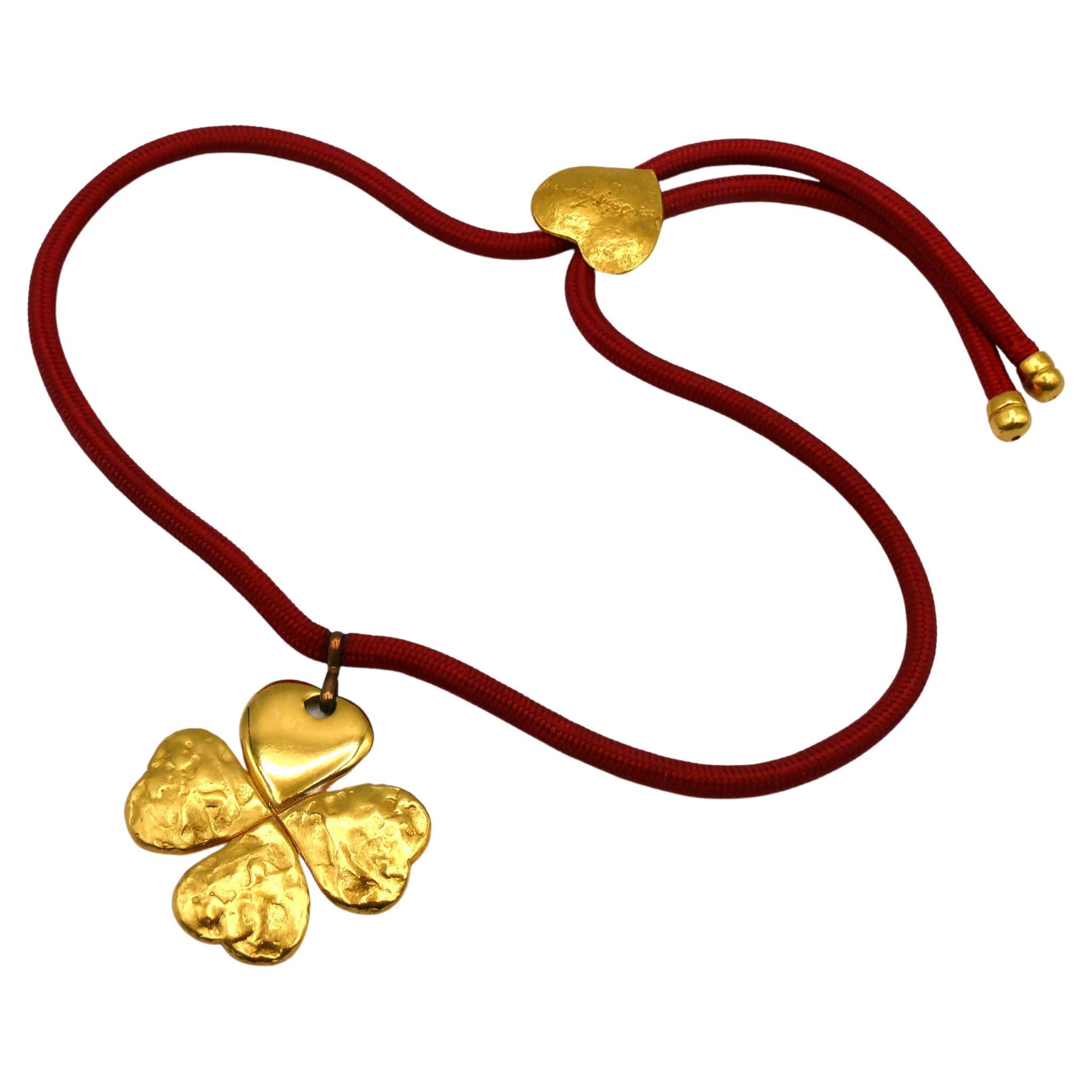YVES SAINT LAURENT YSL Vintage-Halskette mit vier Blättern Kleeblatt-Anhänger im Angebot