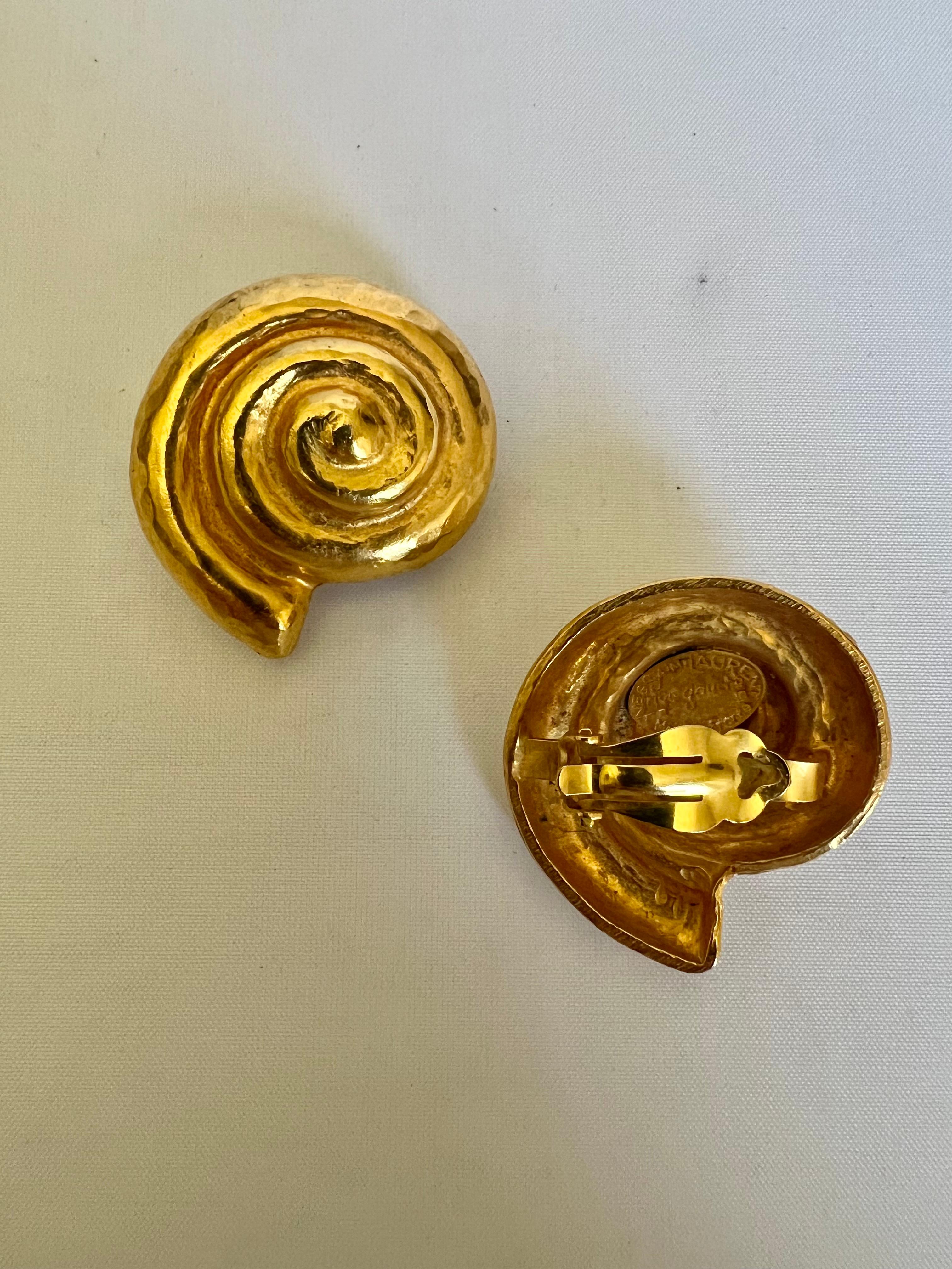 Yves Saint Laurent (YSL) Vintage Gilt Seashell Earrings  In Excellent Condition In Palm Springs, CA