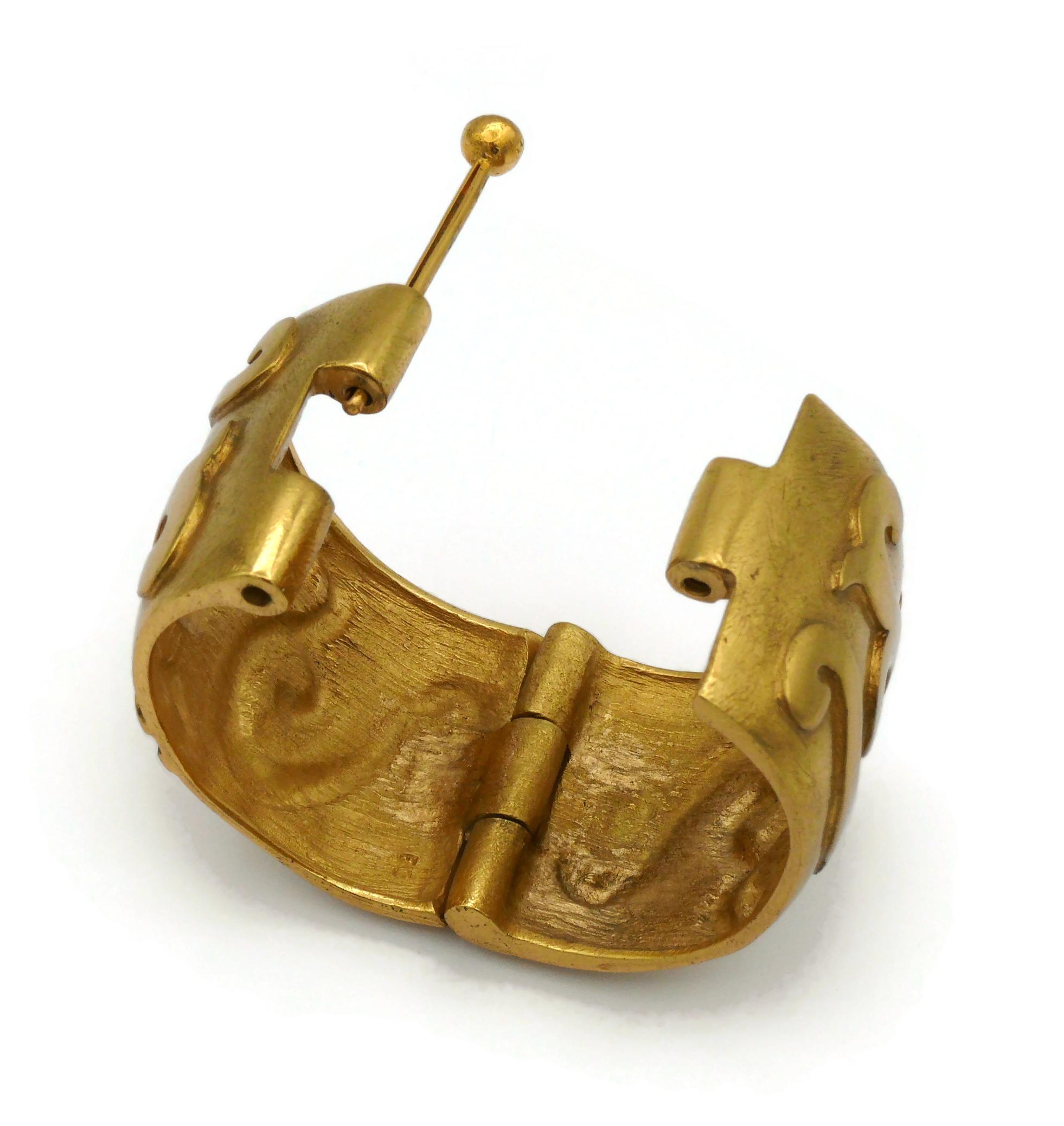 YVES SAINT LAURENT YSL Vintage Gold Tone Arabesques Cuff Bracelet For Sale 10