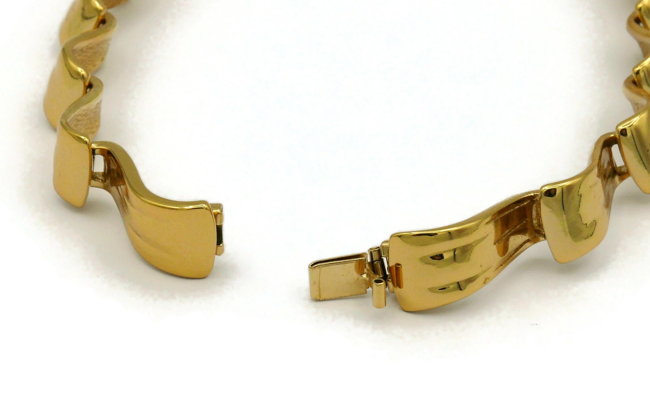 YVES SAINT LAURENT YSL Vintage Gold Tone Bow Ribbon Choker Necklace For Sale 7