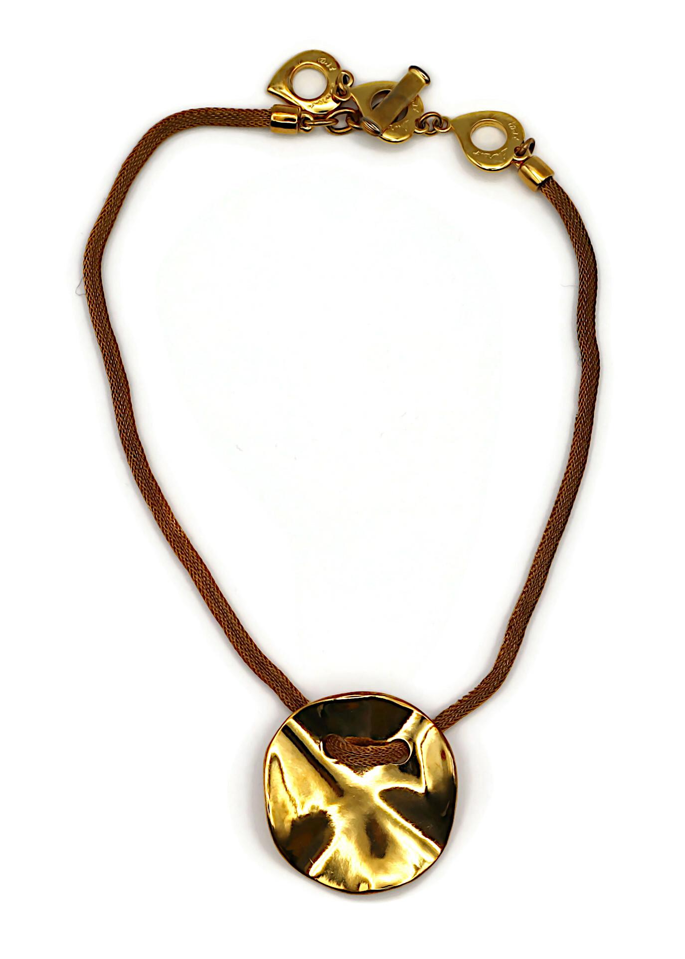 YVES SAINT LAURENT YSL Vintage Gold Tone Creased Disc Medallion Necklace In Fair Condition For Sale In Nice, FR