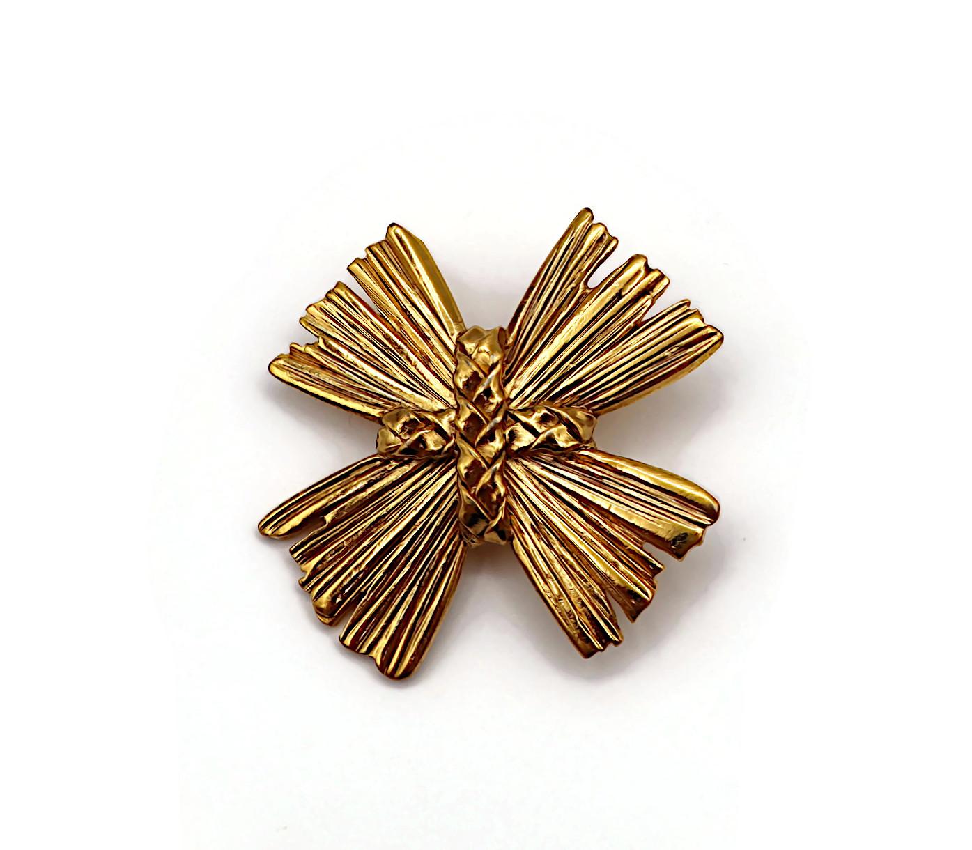 Women's YVES SAINT LAURENT YSL Vintage Gold Tone Cross Brooch Pendant For Sale