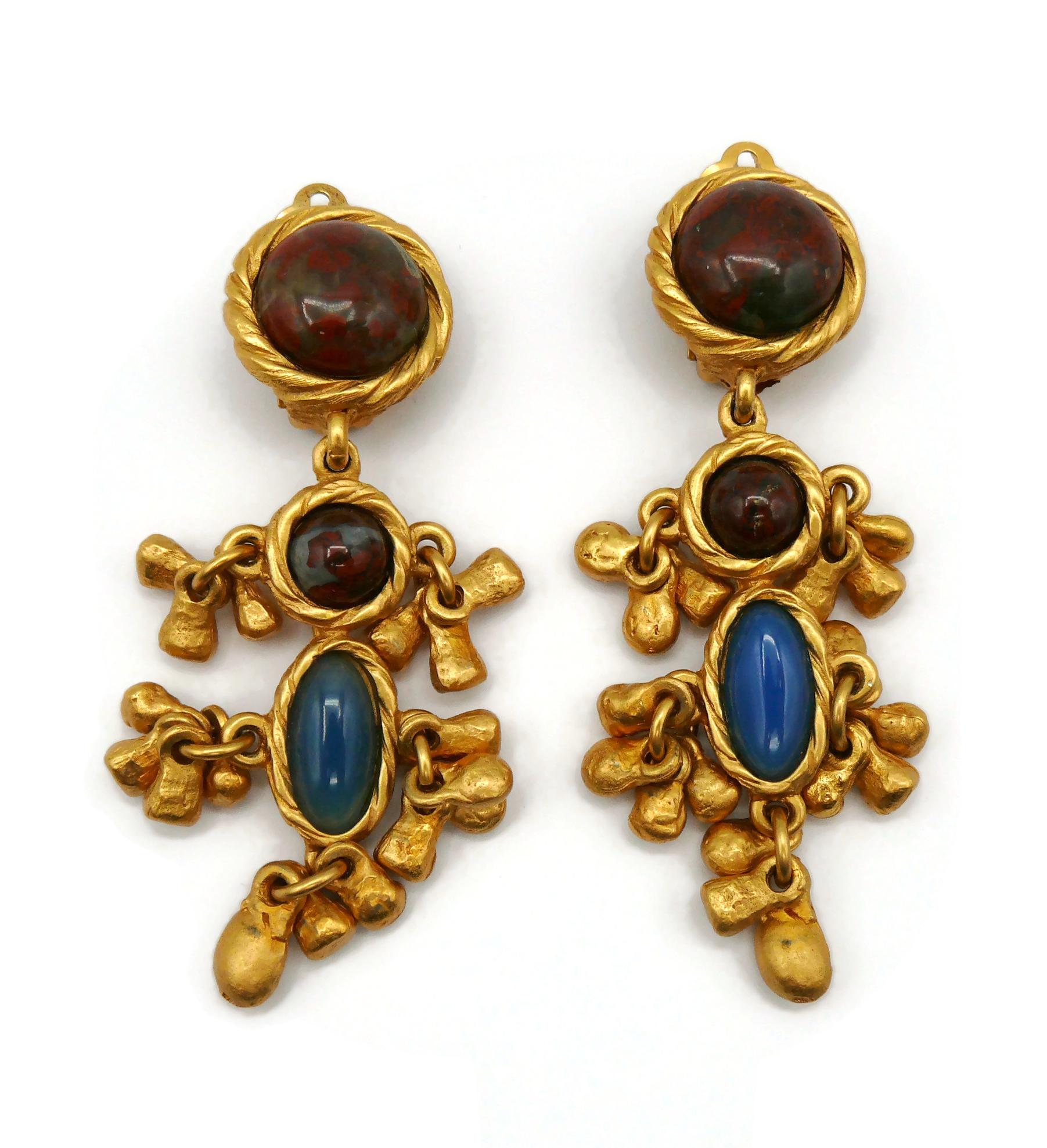 YVES SAINT LAURENT YSL Vintage Gold Tone Faux Stones Dangling Earrings In Good Condition For Sale In Nice, FR