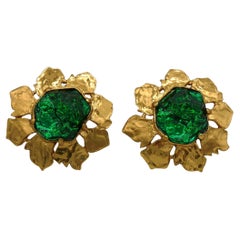 YVES SAINT LAURENT YSL Vintage Gold Tone Flower Green Resin Clip-On Earrings