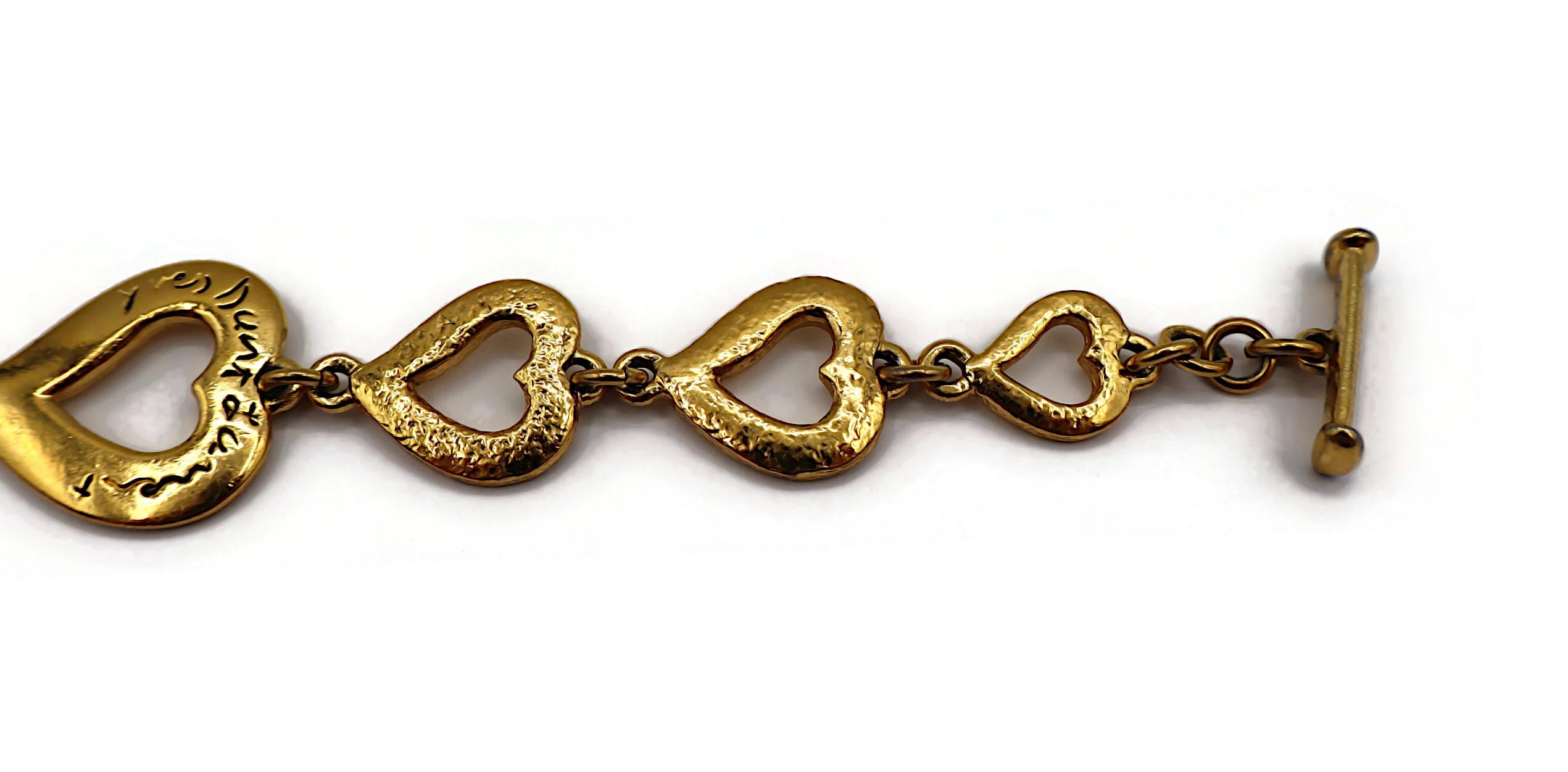 YVES SAINT LAURENT YSL Bracciale d'epoca con cuore in tono dorato in vendita 2