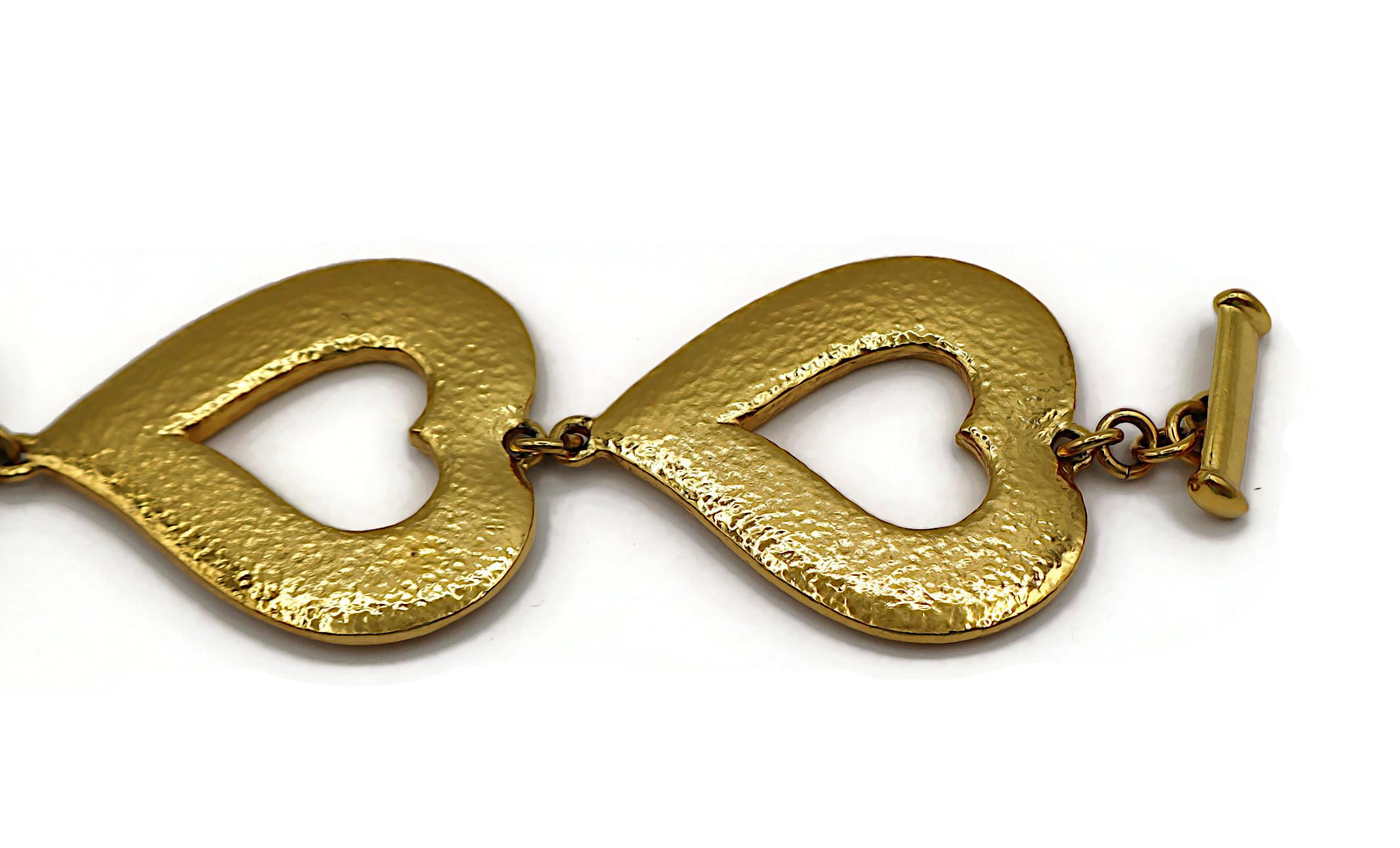 YVES SAINT LAURENT YSL Collana a cuori d'epoca in tonalità oro in vendita 7