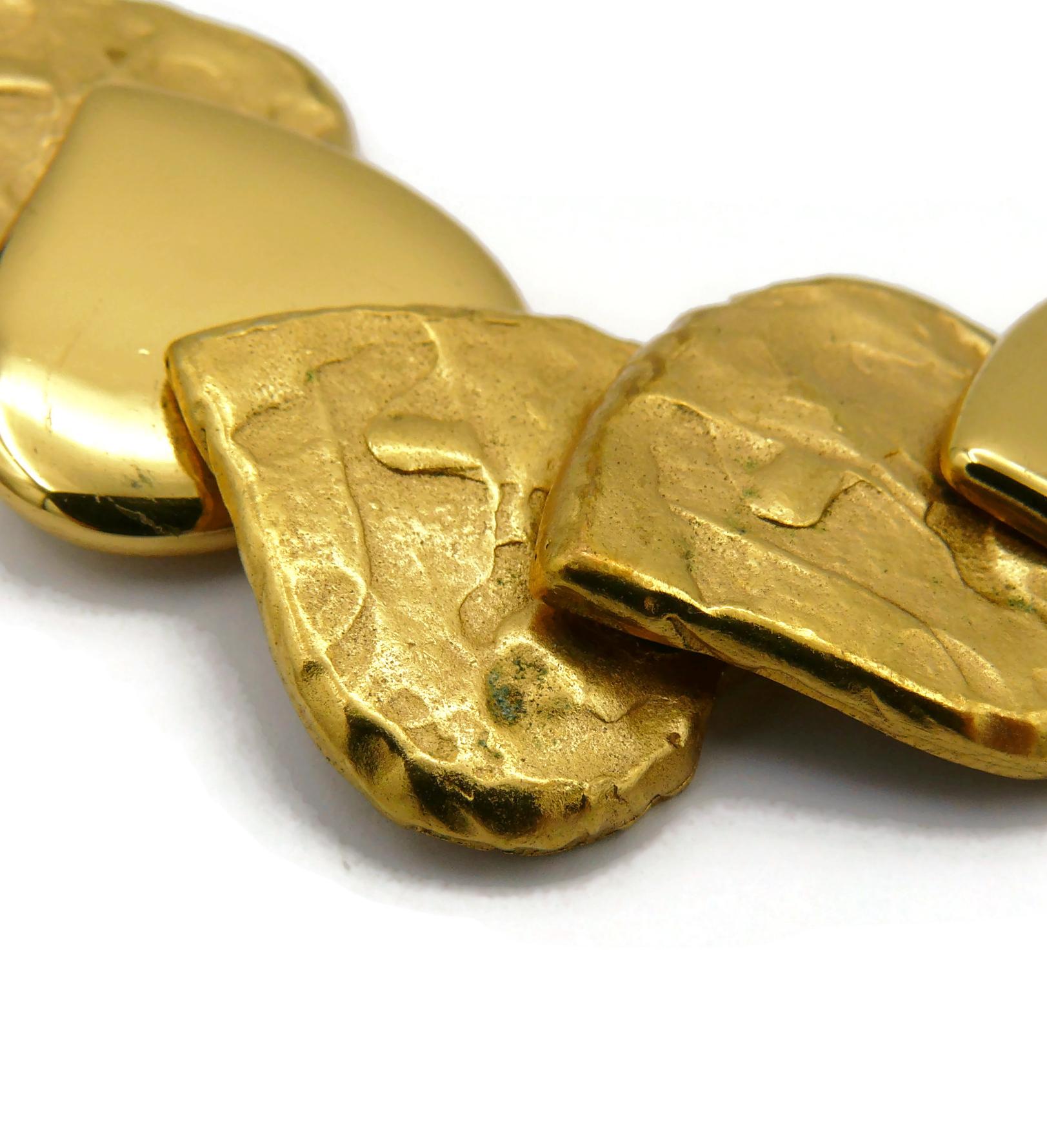 YVES SAINT LAURENT YSL Vintage Gold Tone Heart Necklace For Sale 10