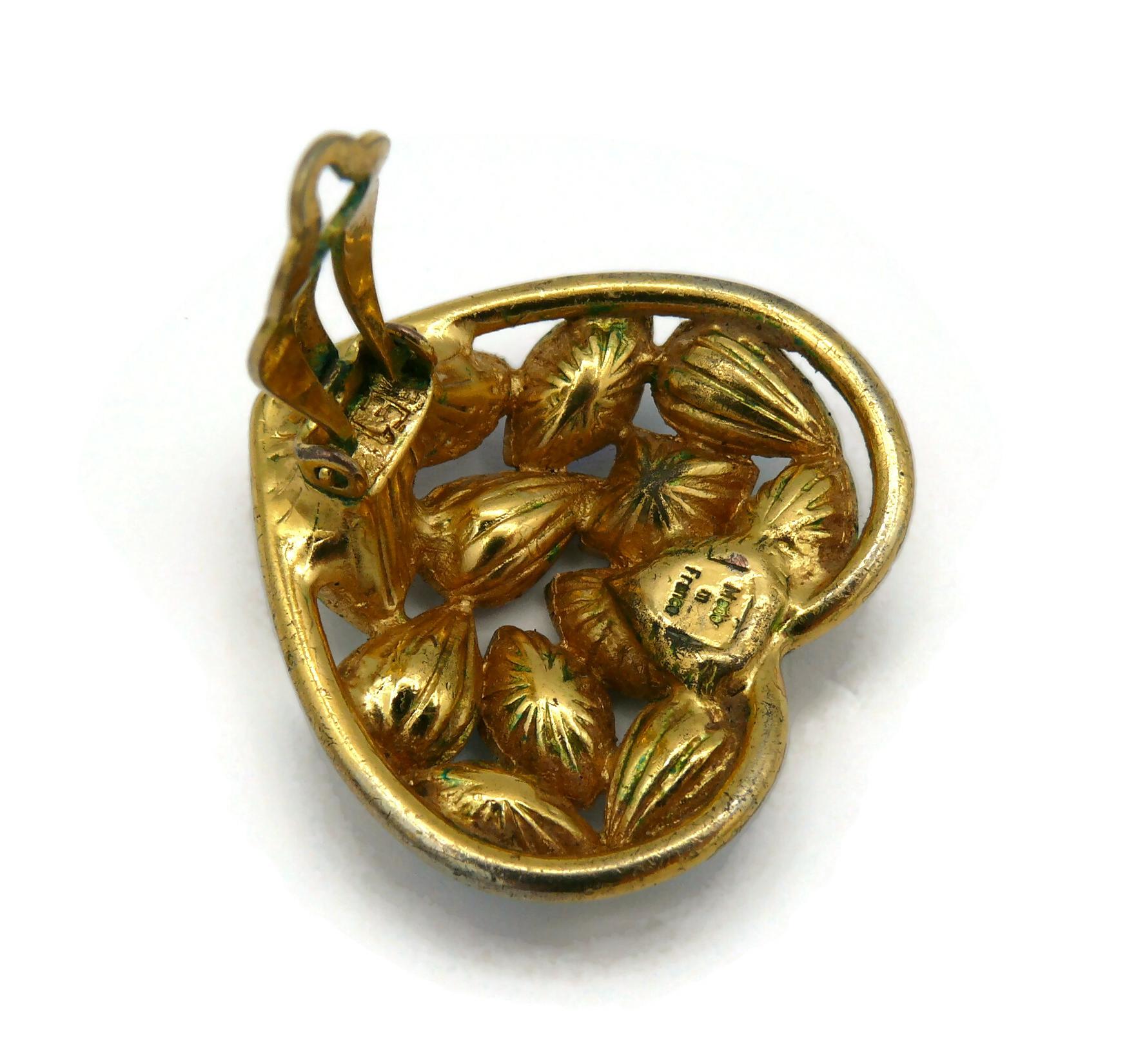 YVES SAINT LAURENT YSL Vintage Goldfarbene Herz-Ohrclips mit Juwelen im Angebot 6