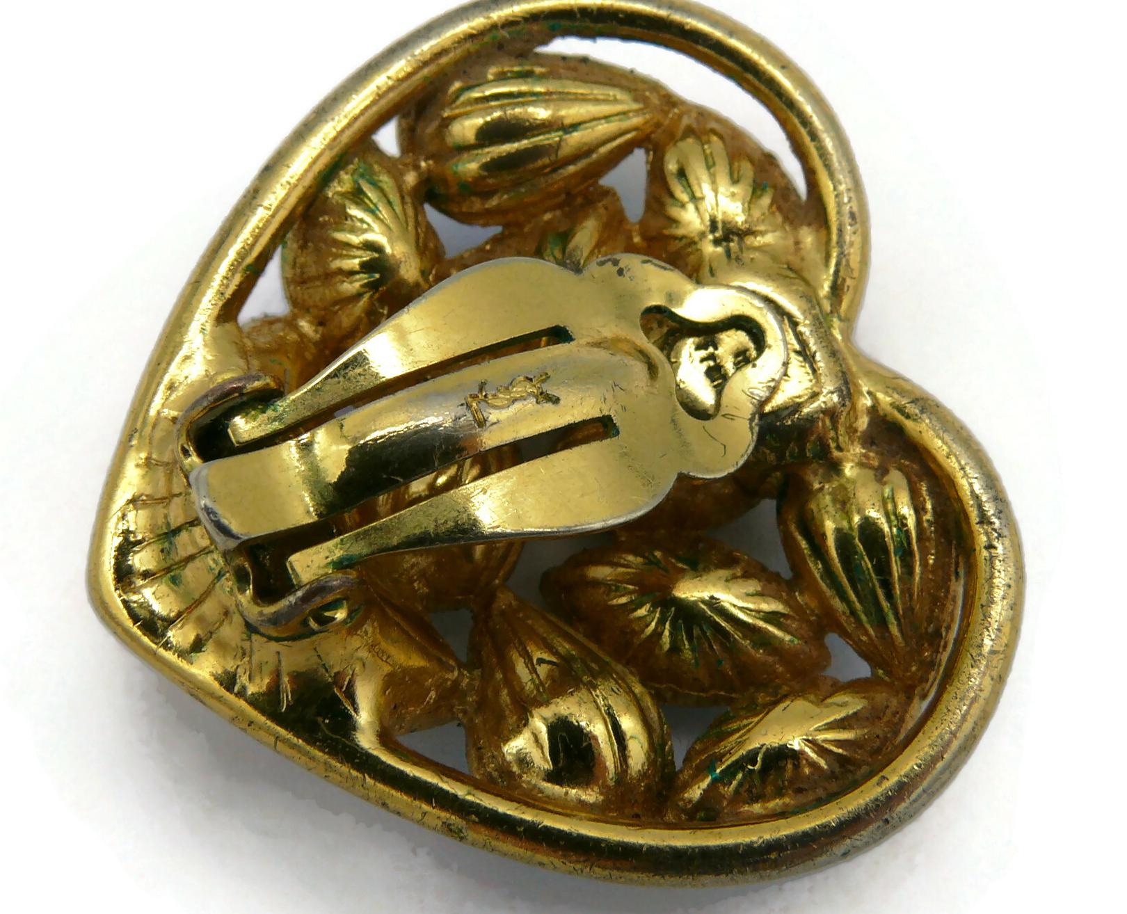 YVES SAINT LAURENT YSL Vintage Goldfarbene Herz-Ohrclips mit Juwelen im Angebot 7