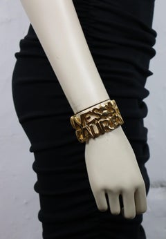 YVES SAINT LAURENT YSL Vintage Gold Tone Letter Heart Star Manschettenarmband