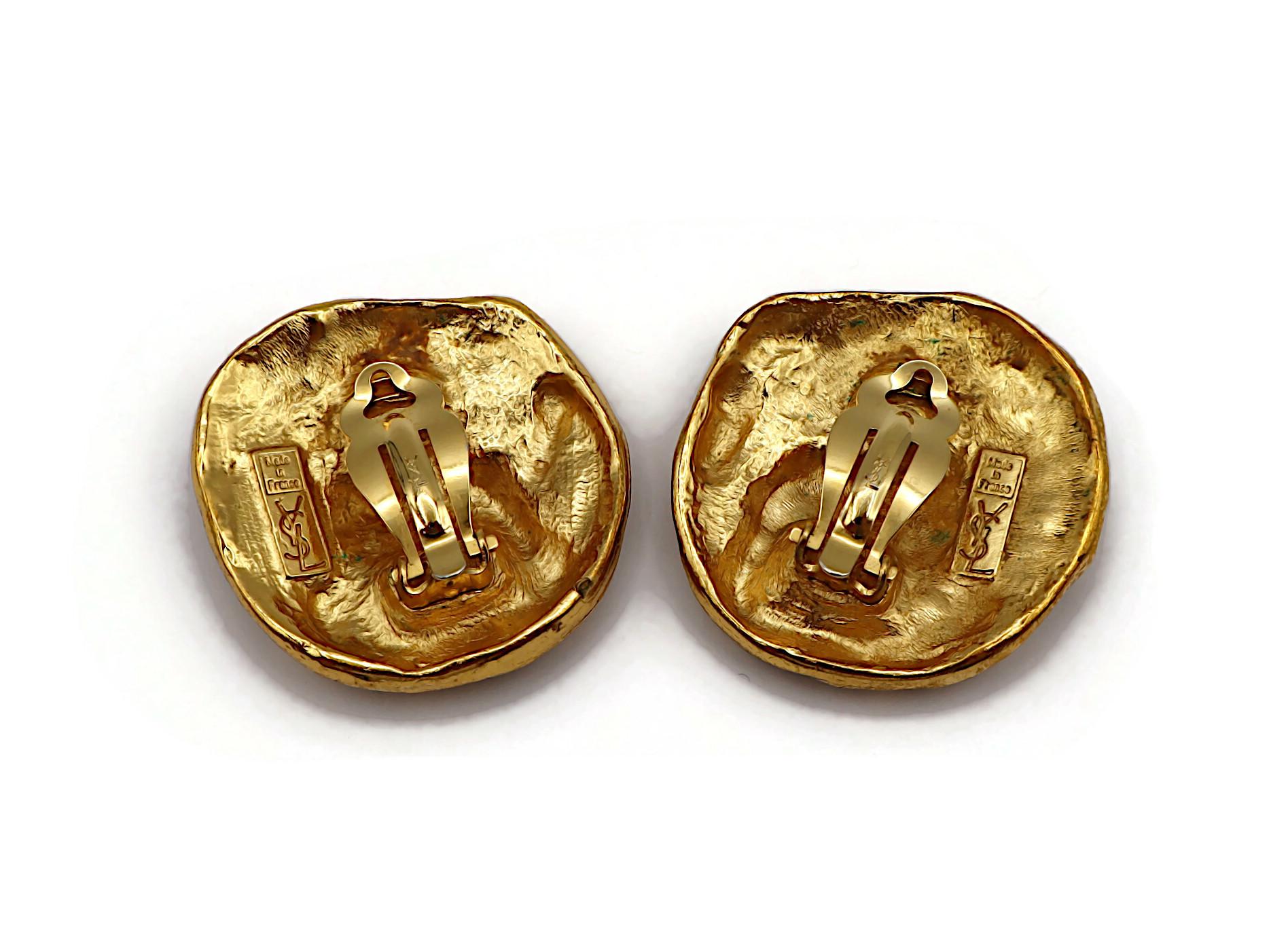 YVES SAINT LAURENT YSL Pendientes de clip criatura mitológica vintage tono dorado en venta 2
