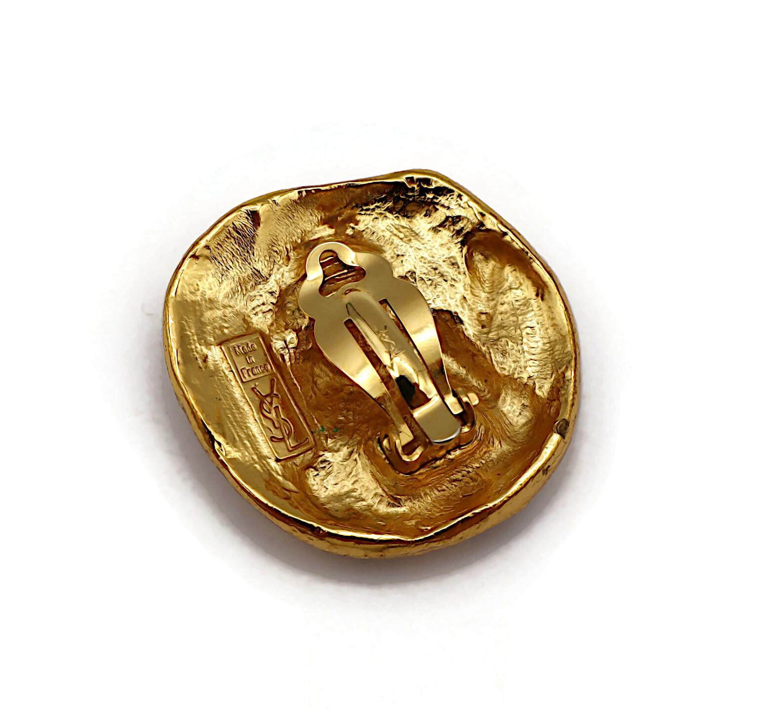 YVES SAINT LAURENT YSL Pendientes de clip criatura mitológica vintage tono dorado en venta 3
