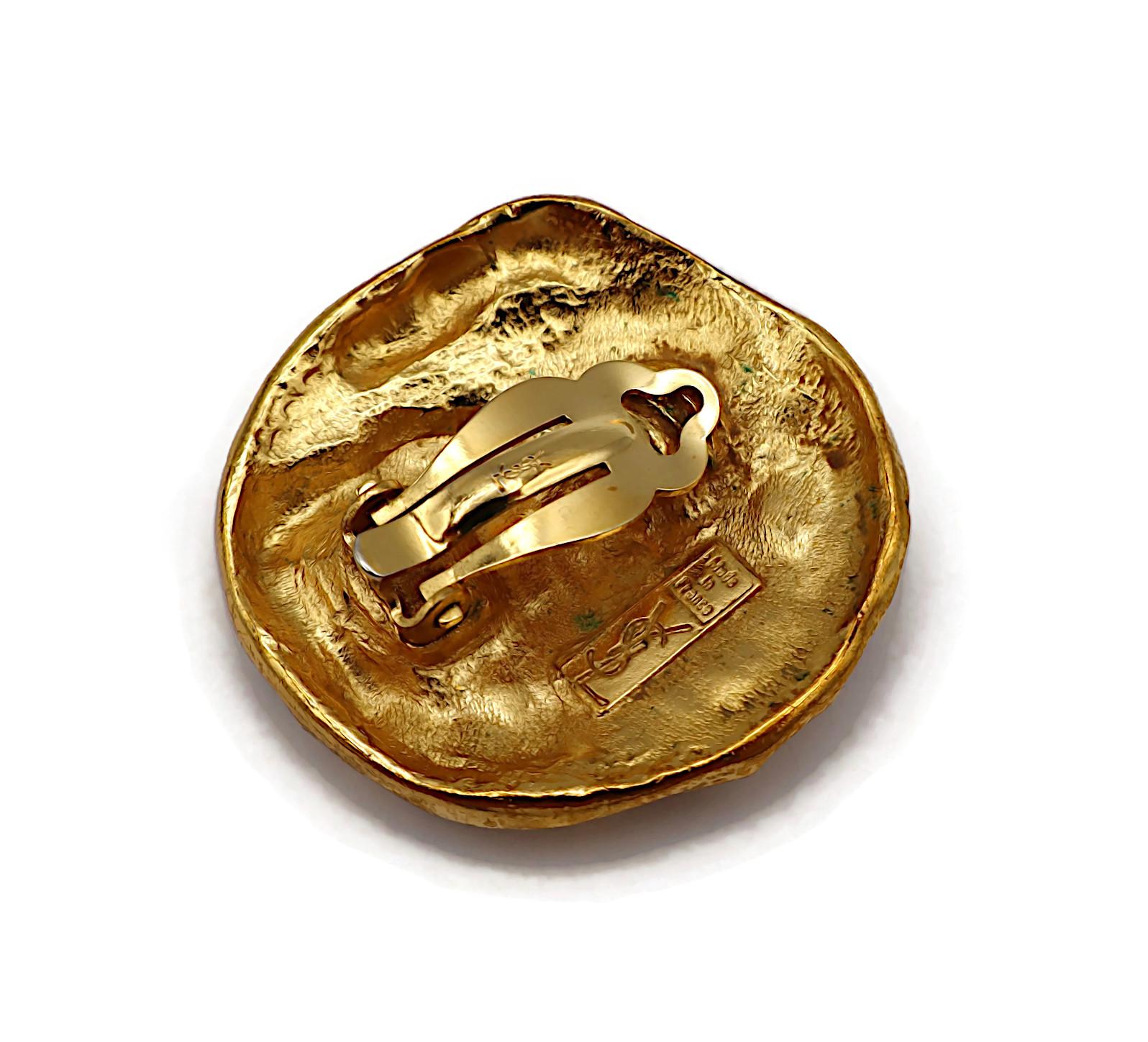 YVES SAINT LAURENT YSL Pendientes de clip criatura mitológica vintage tono dorado en venta 4