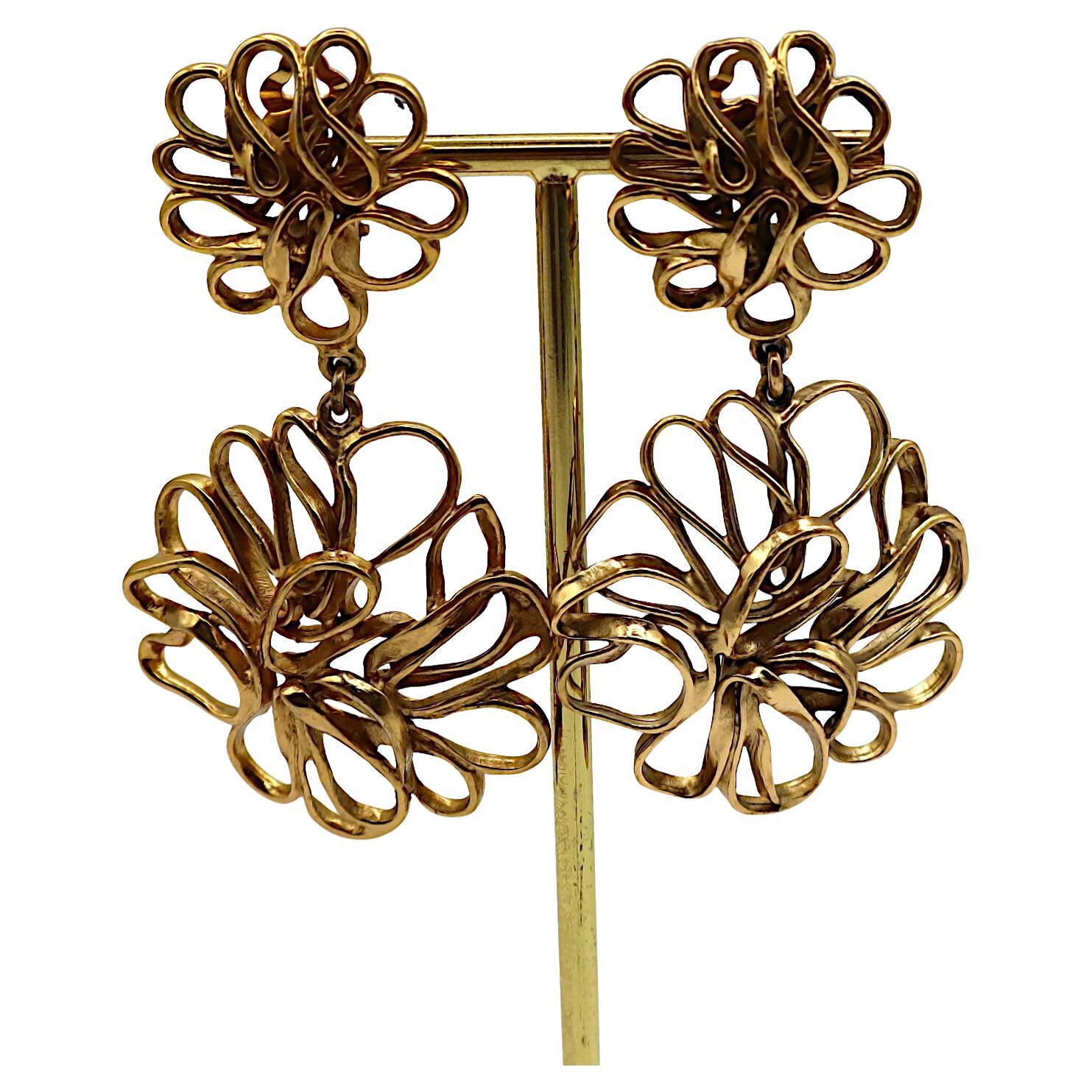 YVES SAINT LAURENT YSL Vintage Gold Tone Openwork Flower Wire Earrings