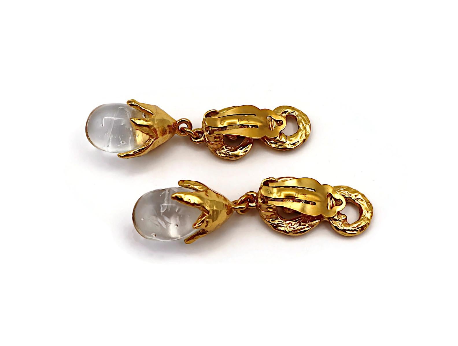 YVES SAINT LAURENT YSL Pendientes colgantes de pergamino vintage en tono dorado en venta 4