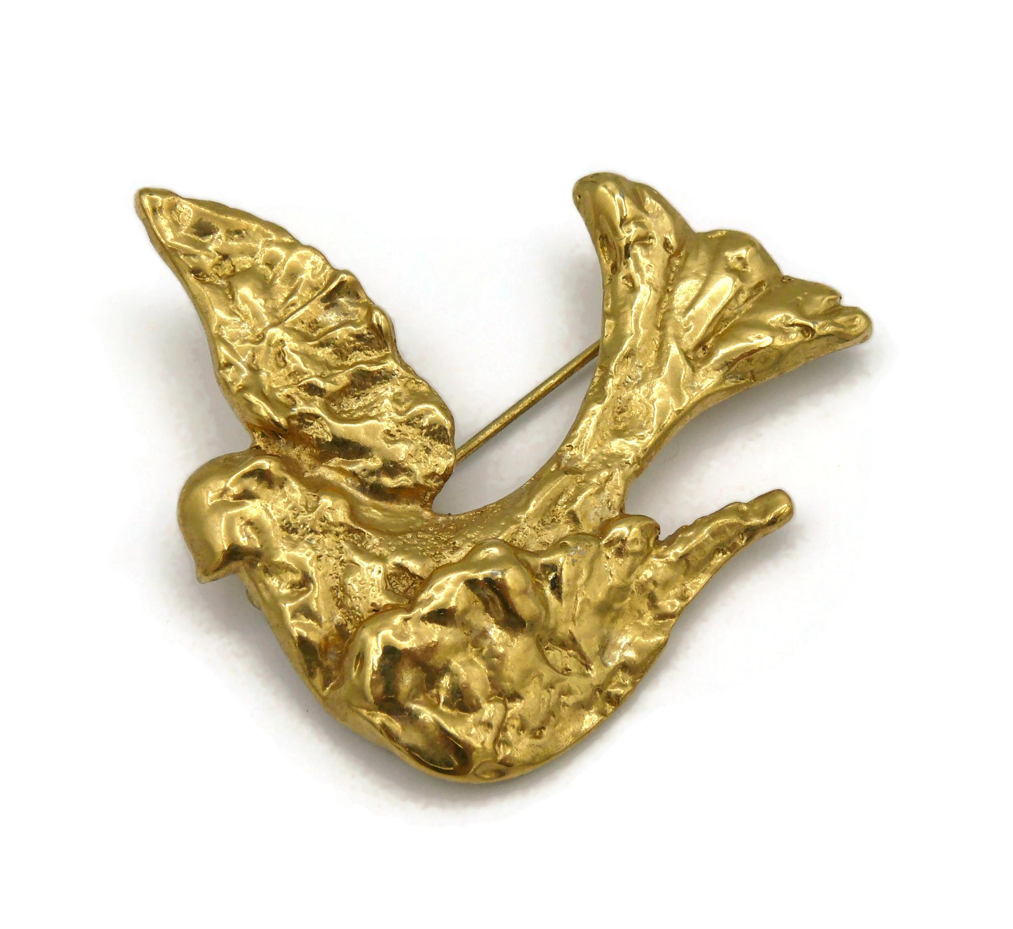 Women's YVES SAINT LAURENT YSL Vintage Gold Tone Textured Bird Motif Brooch For Sale