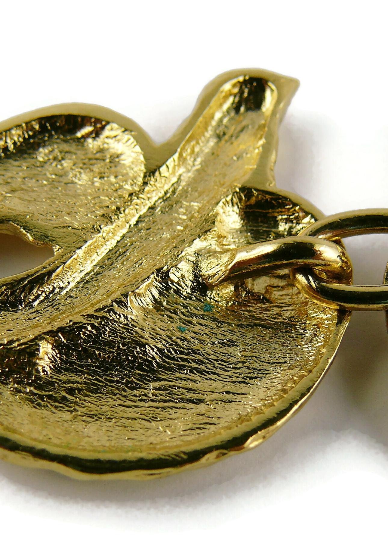Yves Saint Laurent YSL Vintage Gold Toned Bird Necklace For Sale 9