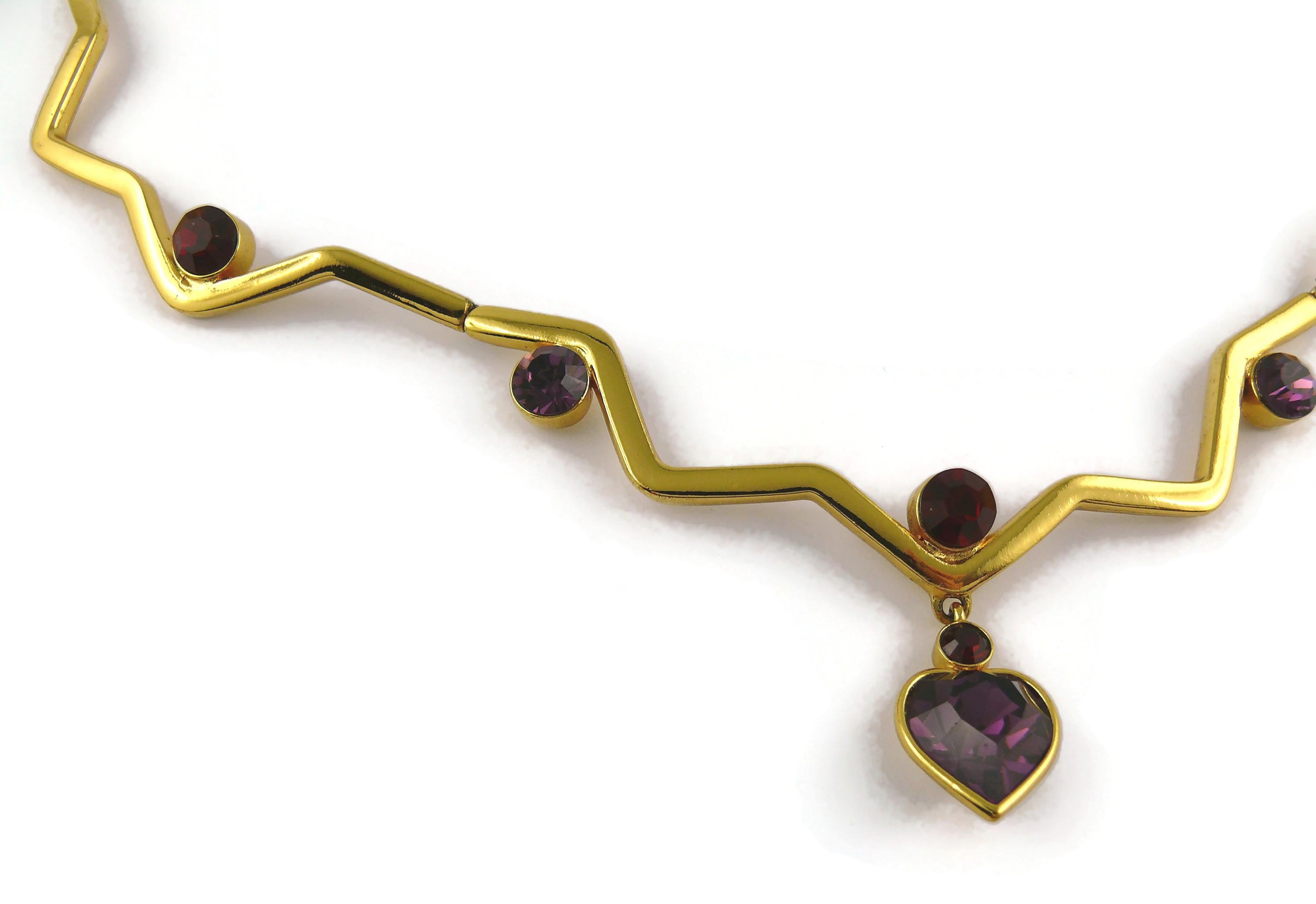 Yves Saint Laurent YSL Vintage Gold Toned Zig Zag Crystal Heart Pendant Necklace In Fair Condition For Sale In Nice, FR