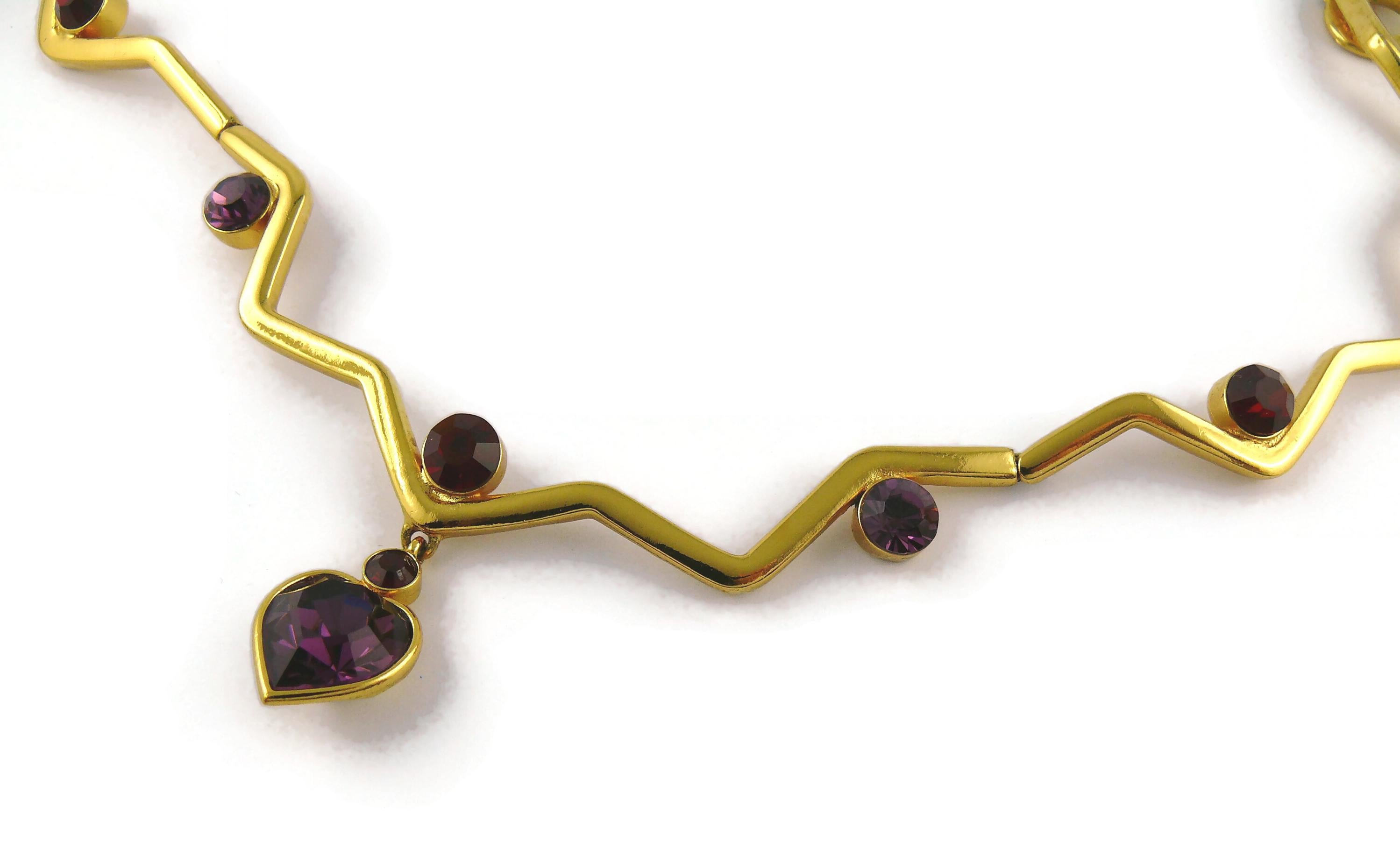 Yves Saint Laurent YSL Vintage Gold Toned Zig Zag Crystal Heart Pendant Necklace For Sale 1
