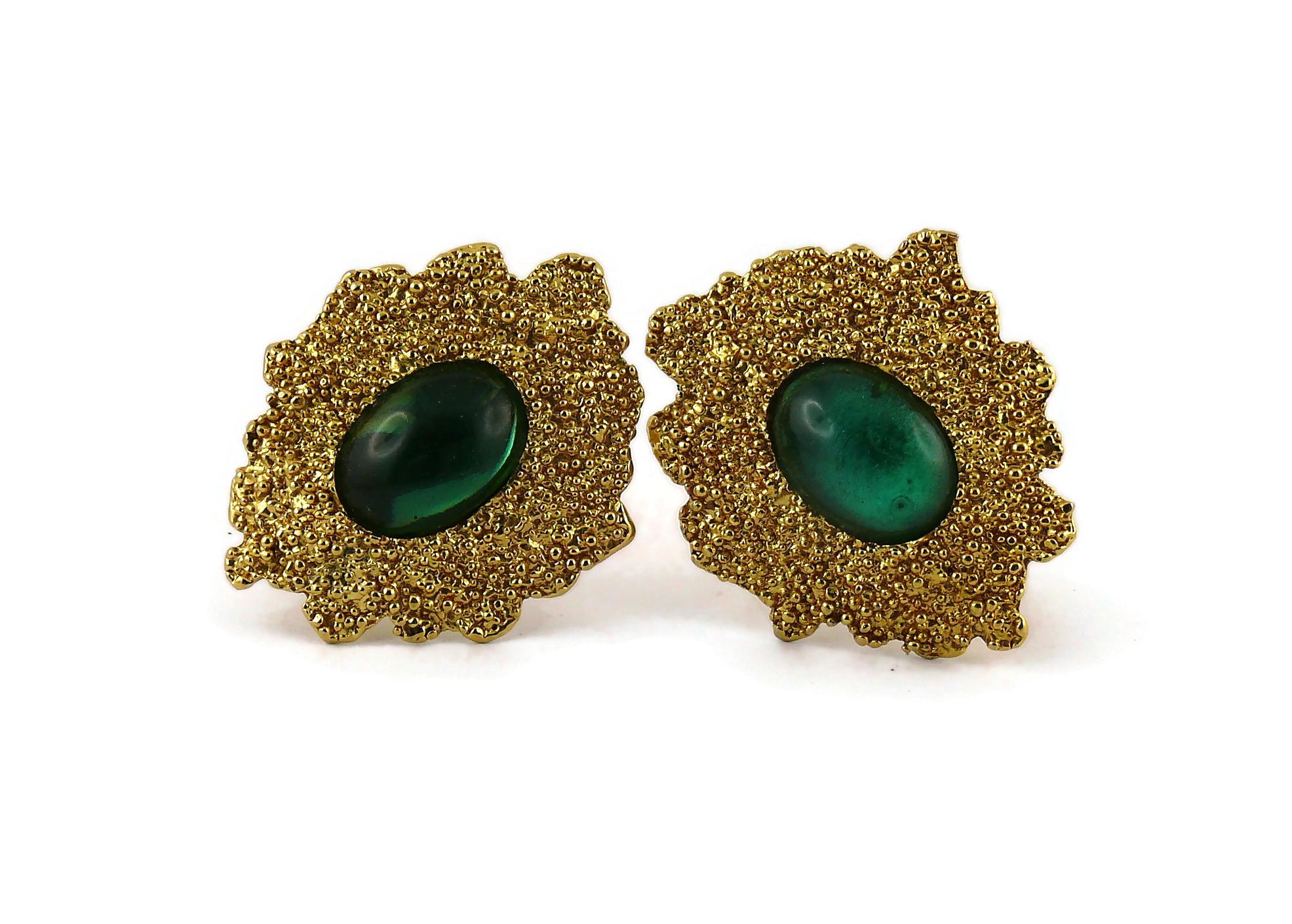 Women's Yves Saint Laurent YSL Vintage Green Cabochon Textured Clip-On Earrings