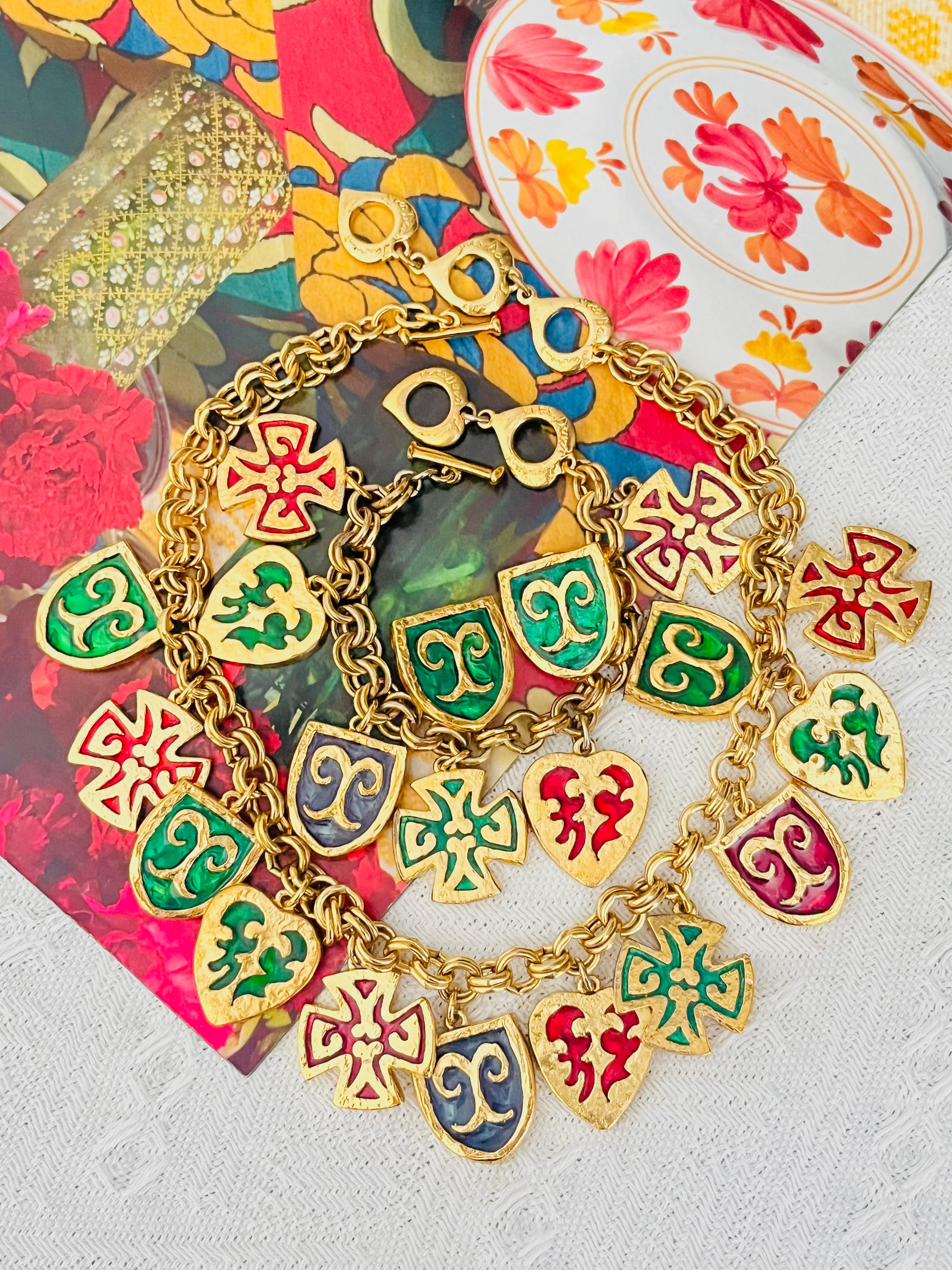 Yves Saint Laurent YSL Vintage Green Red Navy Maltese Cross Heart Shield 3 Set In Good Condition For Sale In Wokingham, England