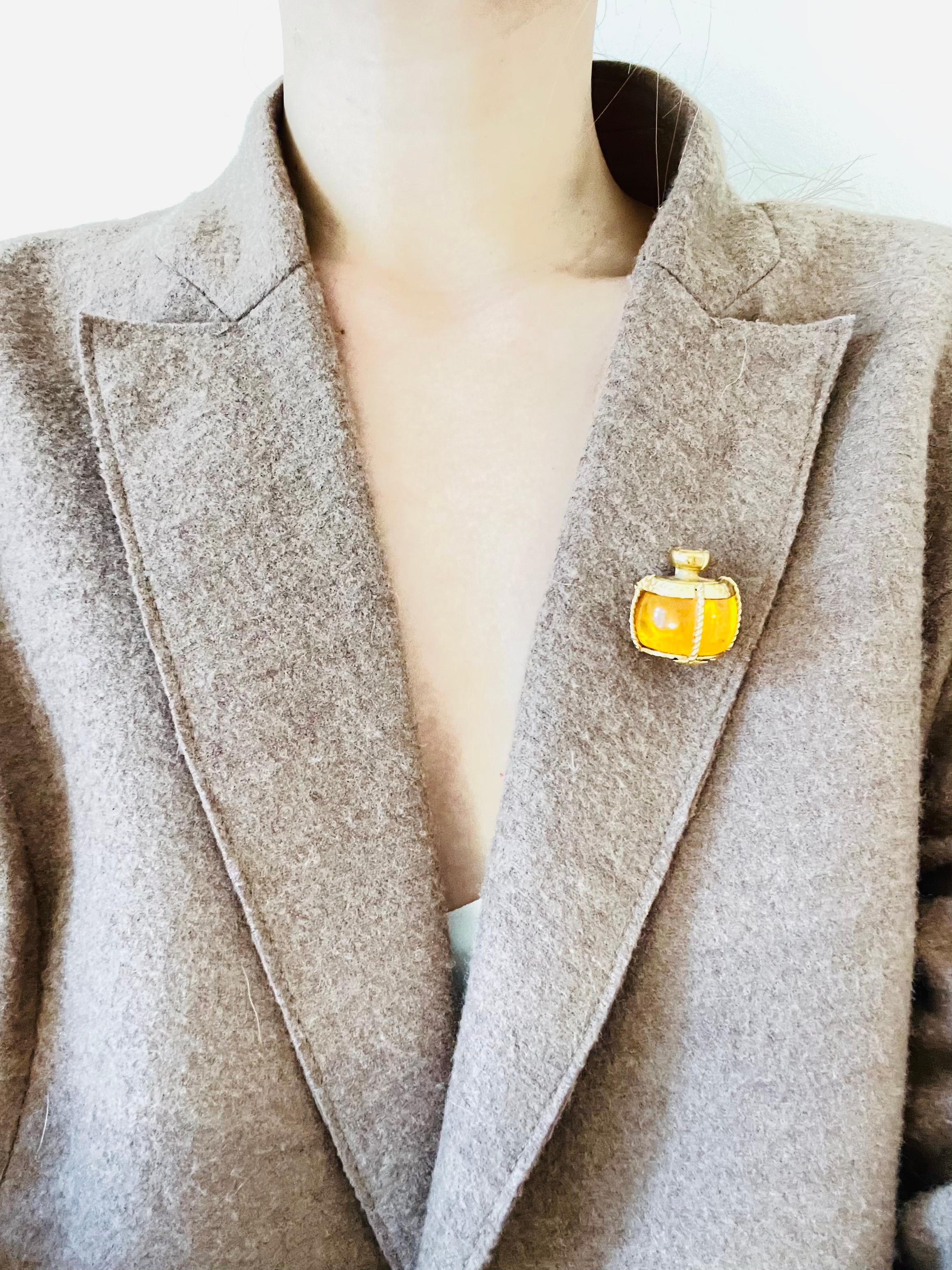 Women's or Men's Yves Saint Laurent YSL Vintage Gripoix Amber Perfume Bottle Gold Brooch Pendant For Sale