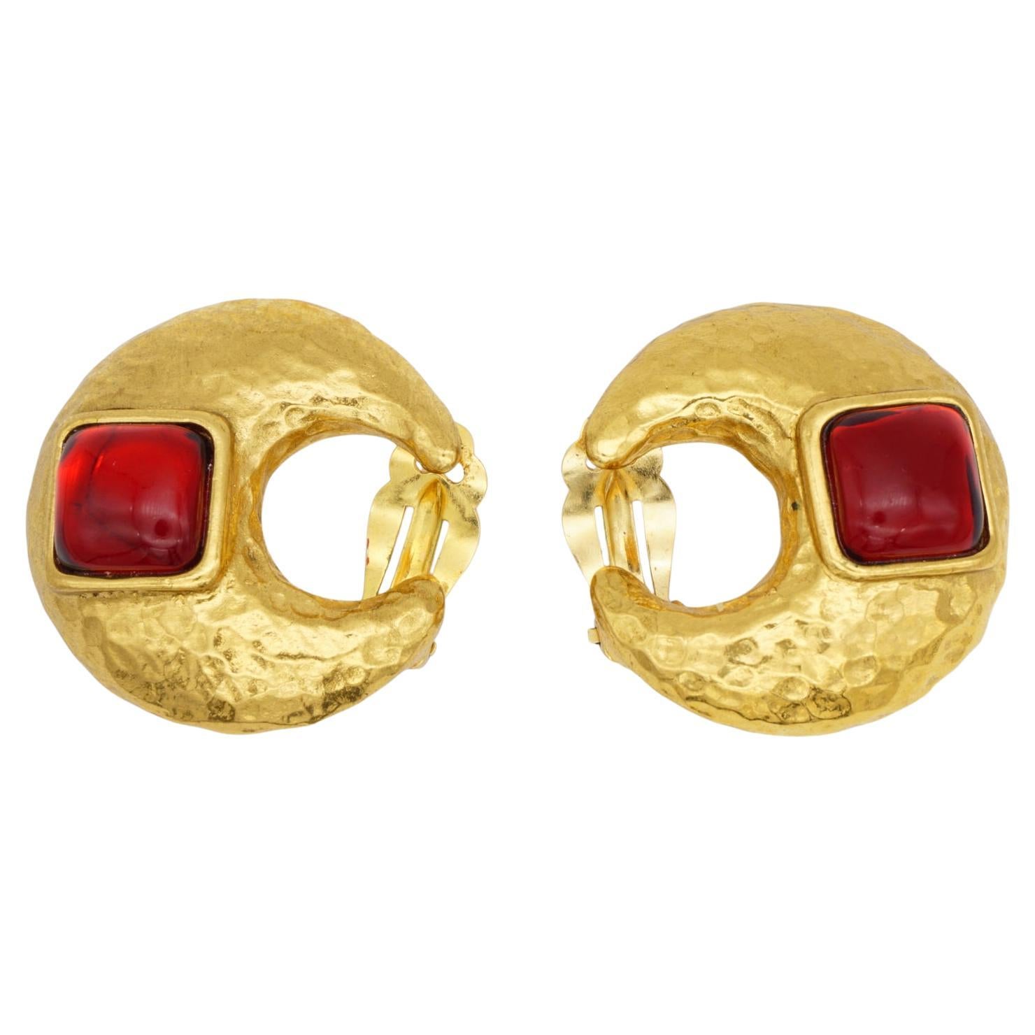 Pendientes Yves Saint Laurent YSL Vintage Gripoix Rubí Cabujón Medialuna Cuadrada