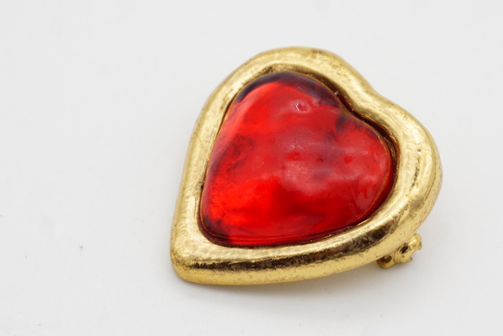 Yves Saint Laurent YSL Vintage Gripoix Ruby Cabochon Heart Crystal Love Brooch For Sale 3