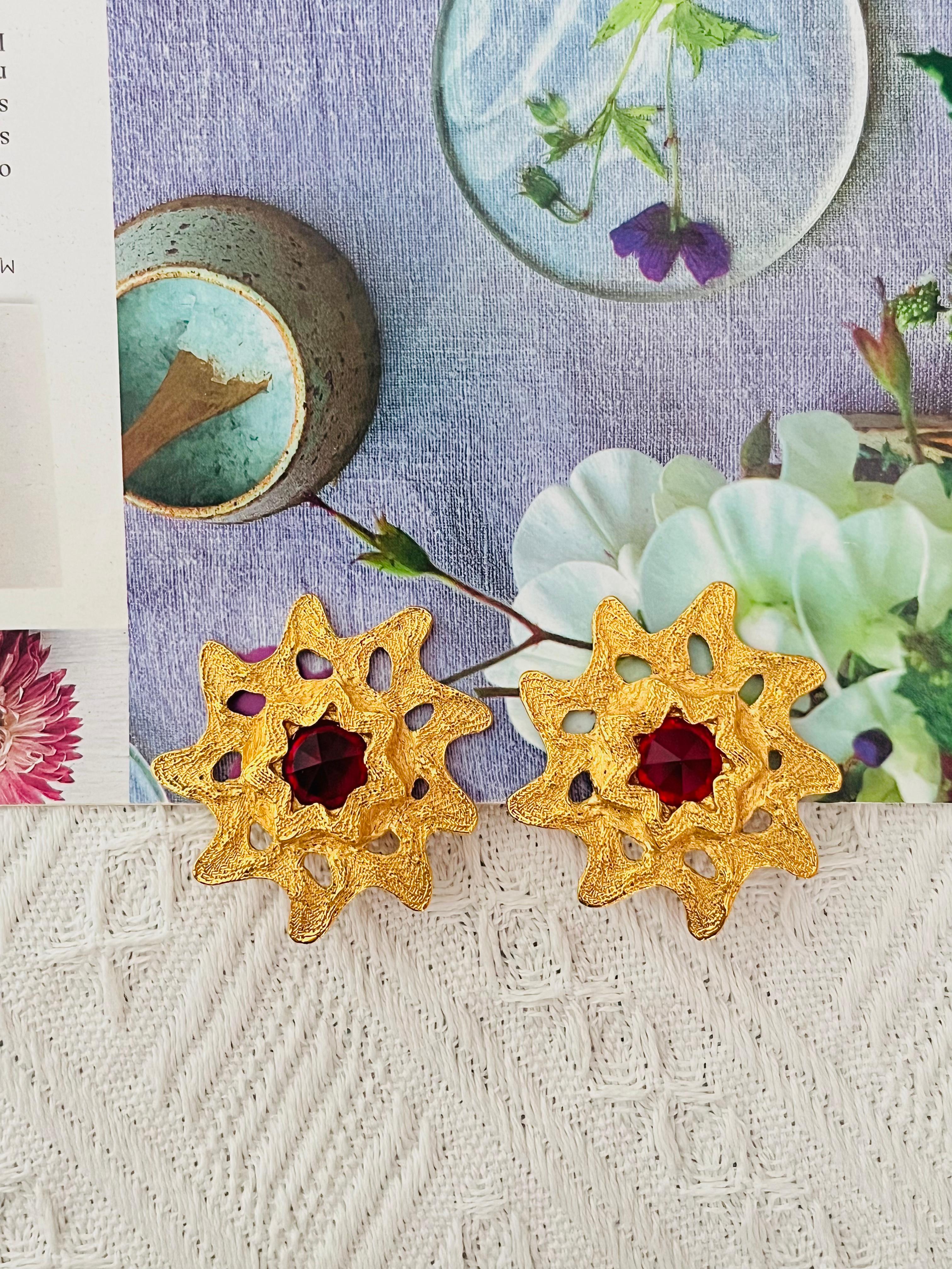 Yves Saint Laurent YSL Vintage Gripoix Rubin Doppellagige Sonnenschliff-Ohrclips, YSL Vintage Damen im Angebot