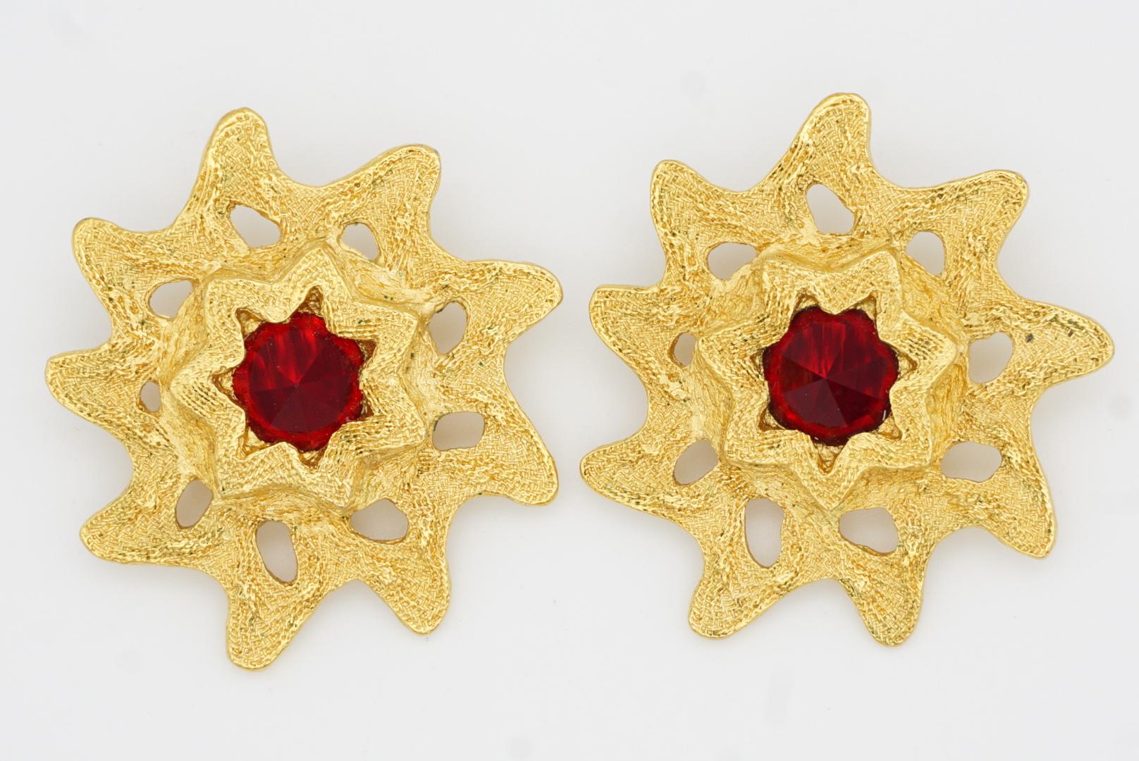 Yves Saint Laurent YSL Vintage Gripoix Rubin Doppellagige Sonnenschliff-Ohrclips, YSL Vintage im Angebot 4