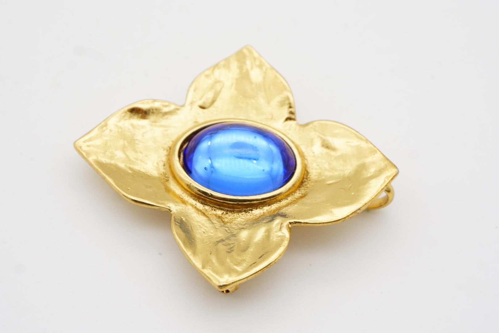 Yves Saint Laurent YSL Vintage Gripoix Sapphire Oval Crystal Brooch Gold Pendant For Sale 4