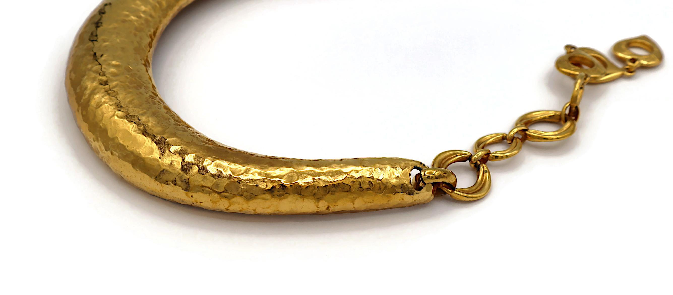 YVES SAINT LAURENT YSL Vintage Hammered Gold Tone Rigid Choker Necklace For Sale 5