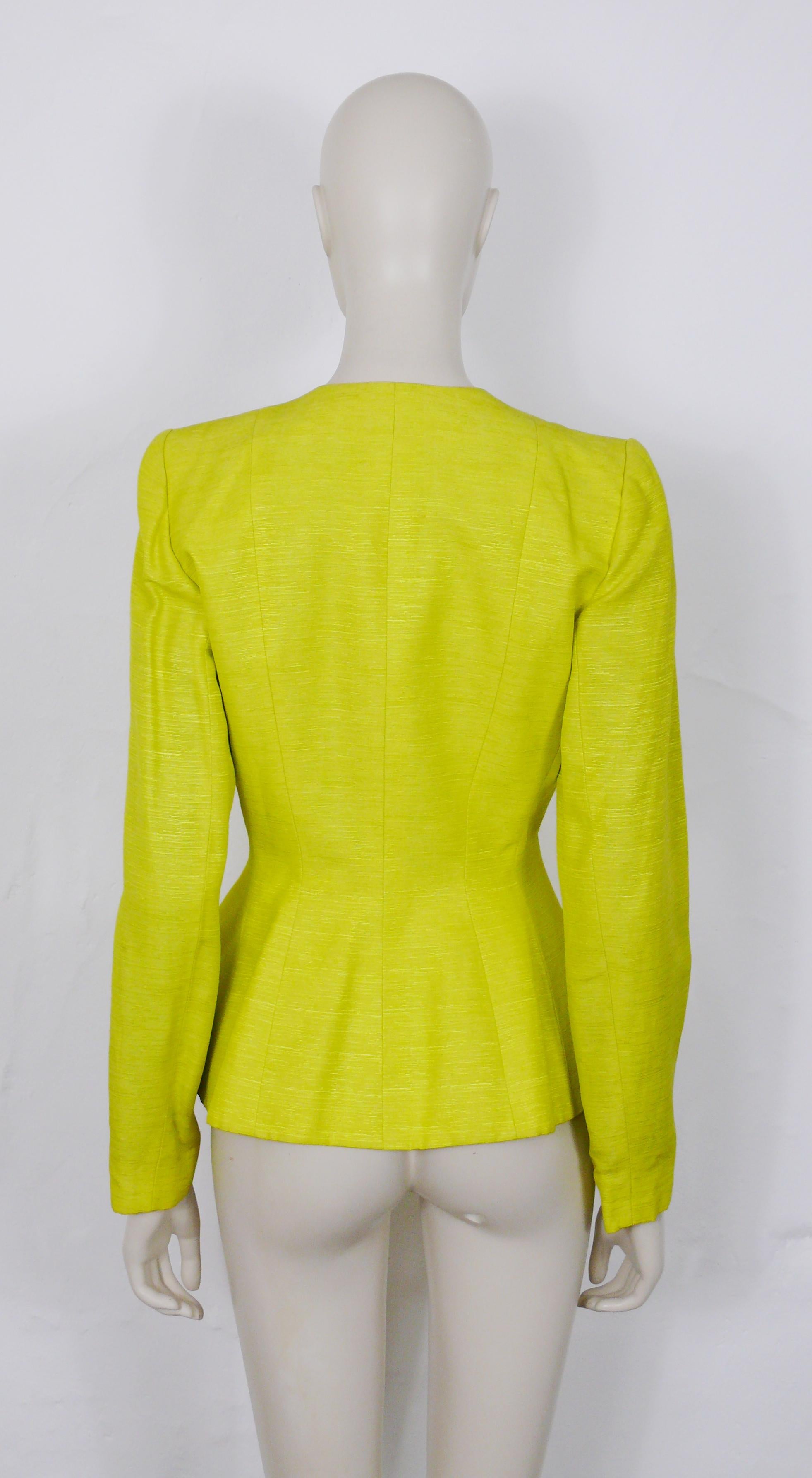 Yves Saint Laurent YSL Vintage Heart Appliques Lime Green Jacket US Size 6 In Good Condition For Sale In Nice, FR