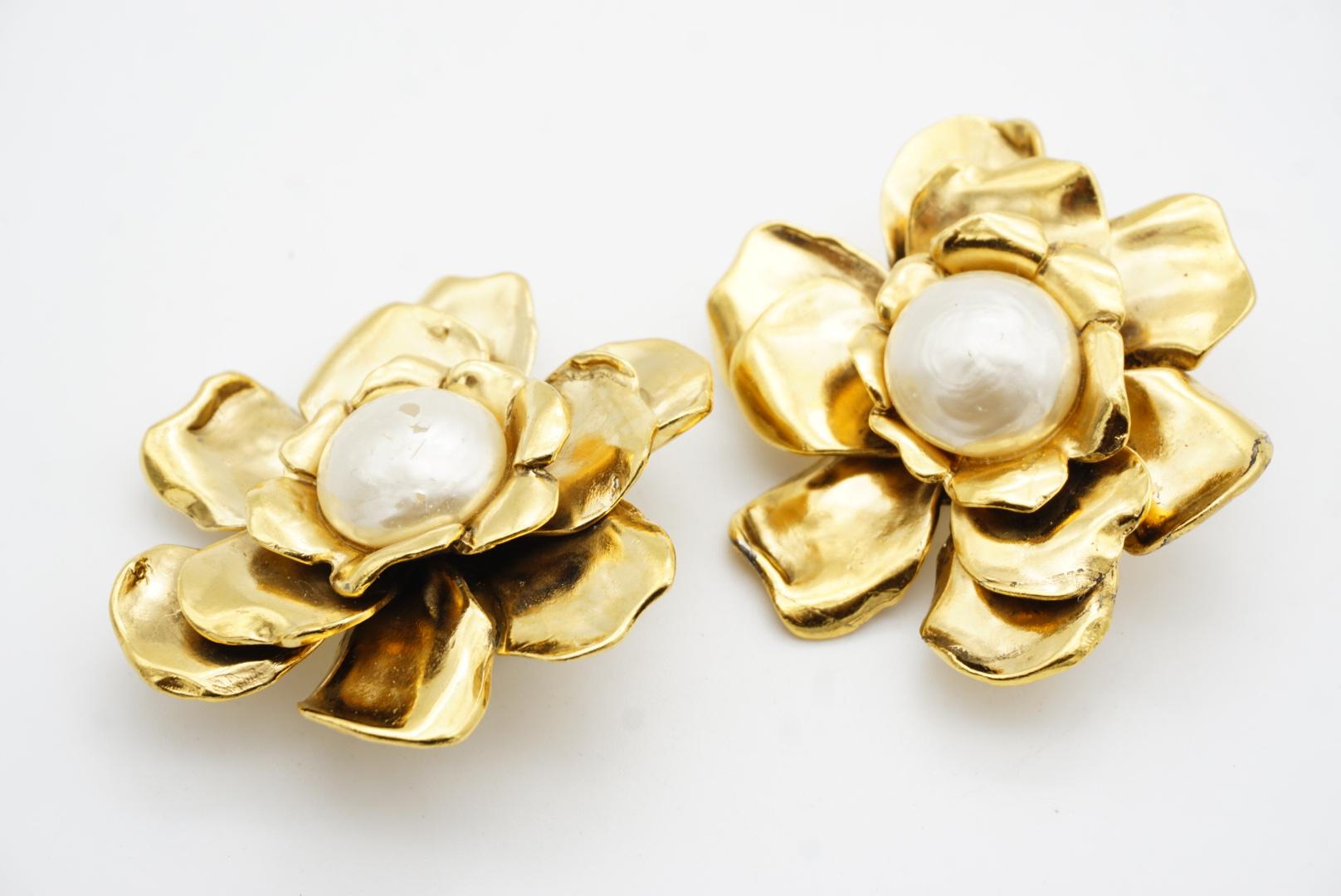 Yves Saint Laurent YSL Vintage Huge Camellia Flower White Pearl Clip Earrings For Sale 7