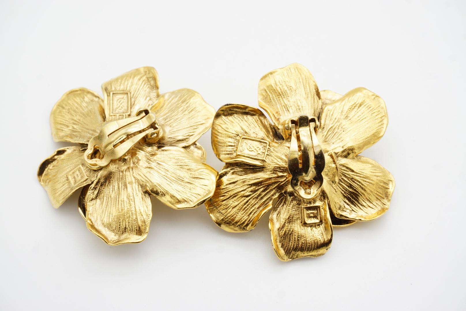 Yves Saint Laurent YSL Vintage Huge Camellia Flower White Pearl Clip Earrings For Sale 10