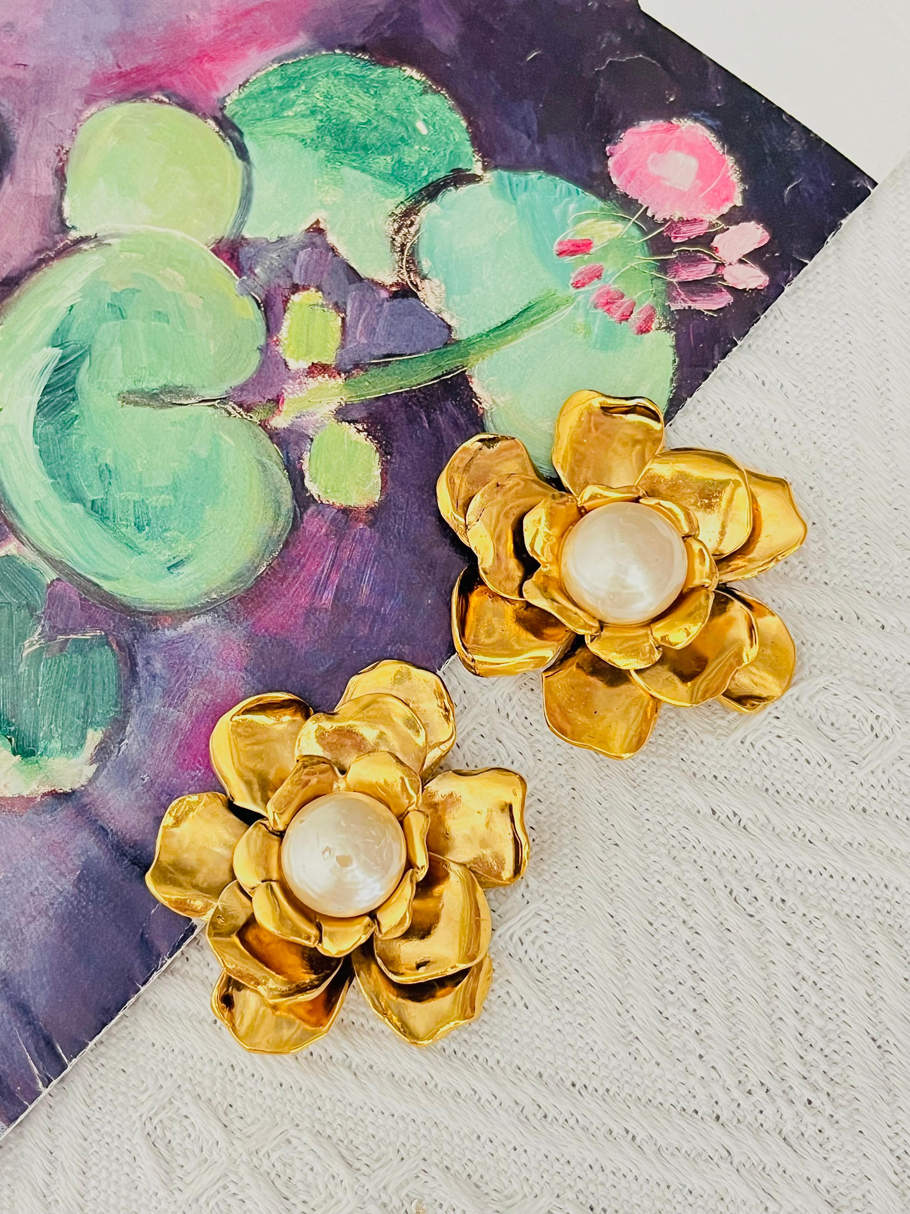 Women's Yves Saint Laurent YSL Vintage Huge Camellia Flower White Pearl Clip Earrings For Sale