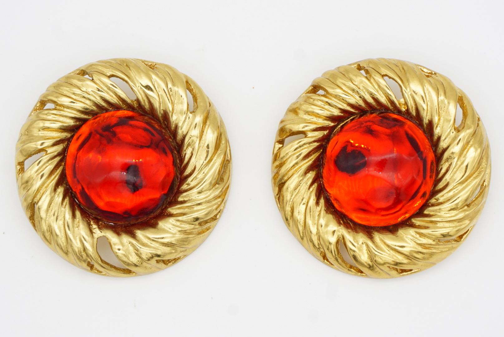 Yves Saint Laurent YSL Vintage Enormes Pendientes de clip circulares con cabujón de rubí Gripoix en venta 5