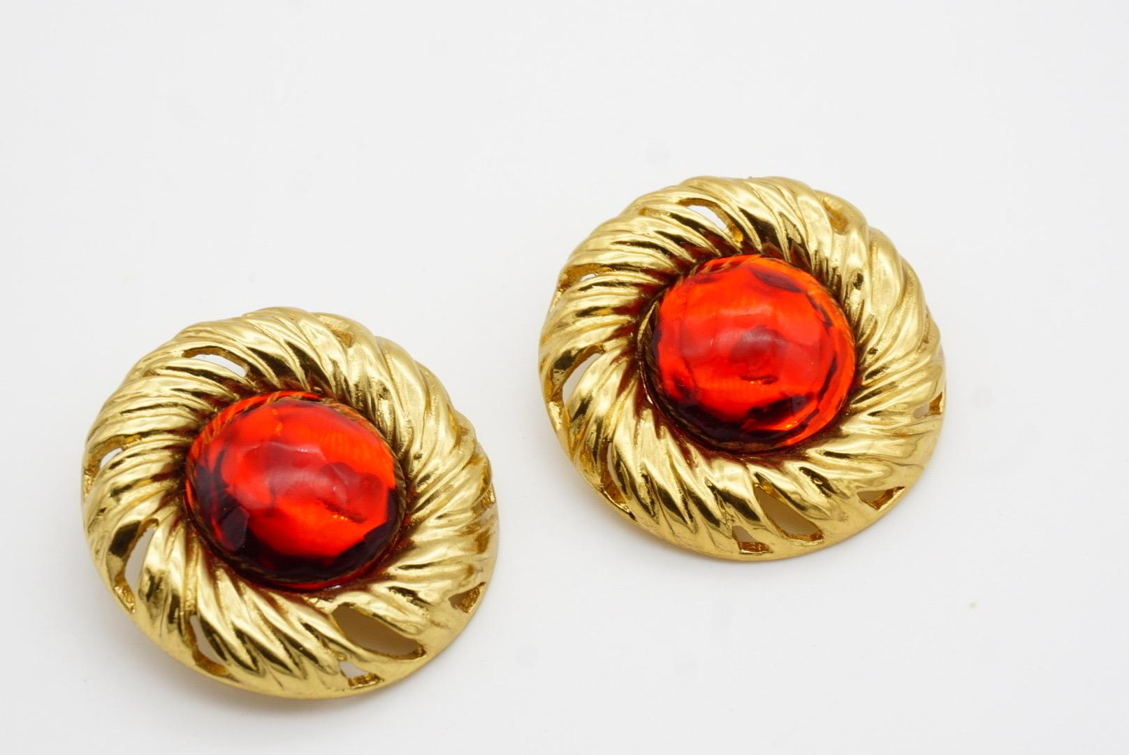 Yves Saint Laurent YSL Vintage Enormes Pendientes de clip circulares con cabujón de rubí Gripoix en venta 8