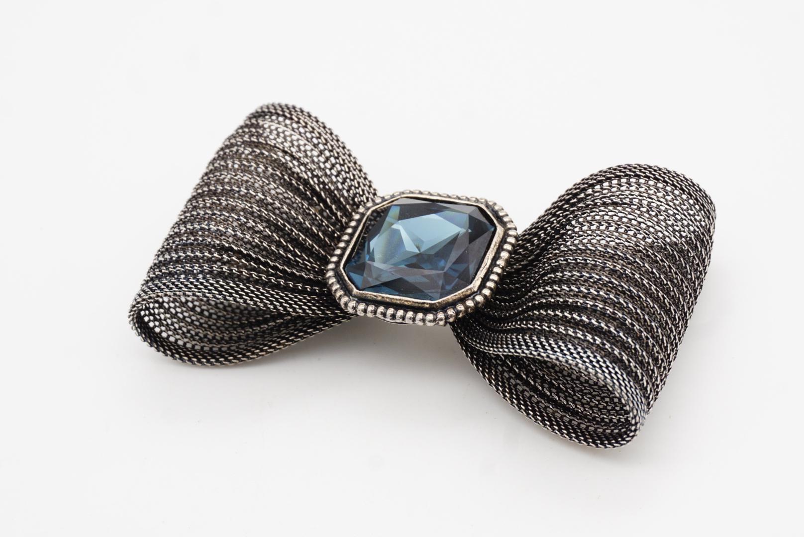 Yves Saint Laurent YSL Vintage Huge Sapphire Crystal Knot Bow Mesh Black Brooch (Broche) en vente 7