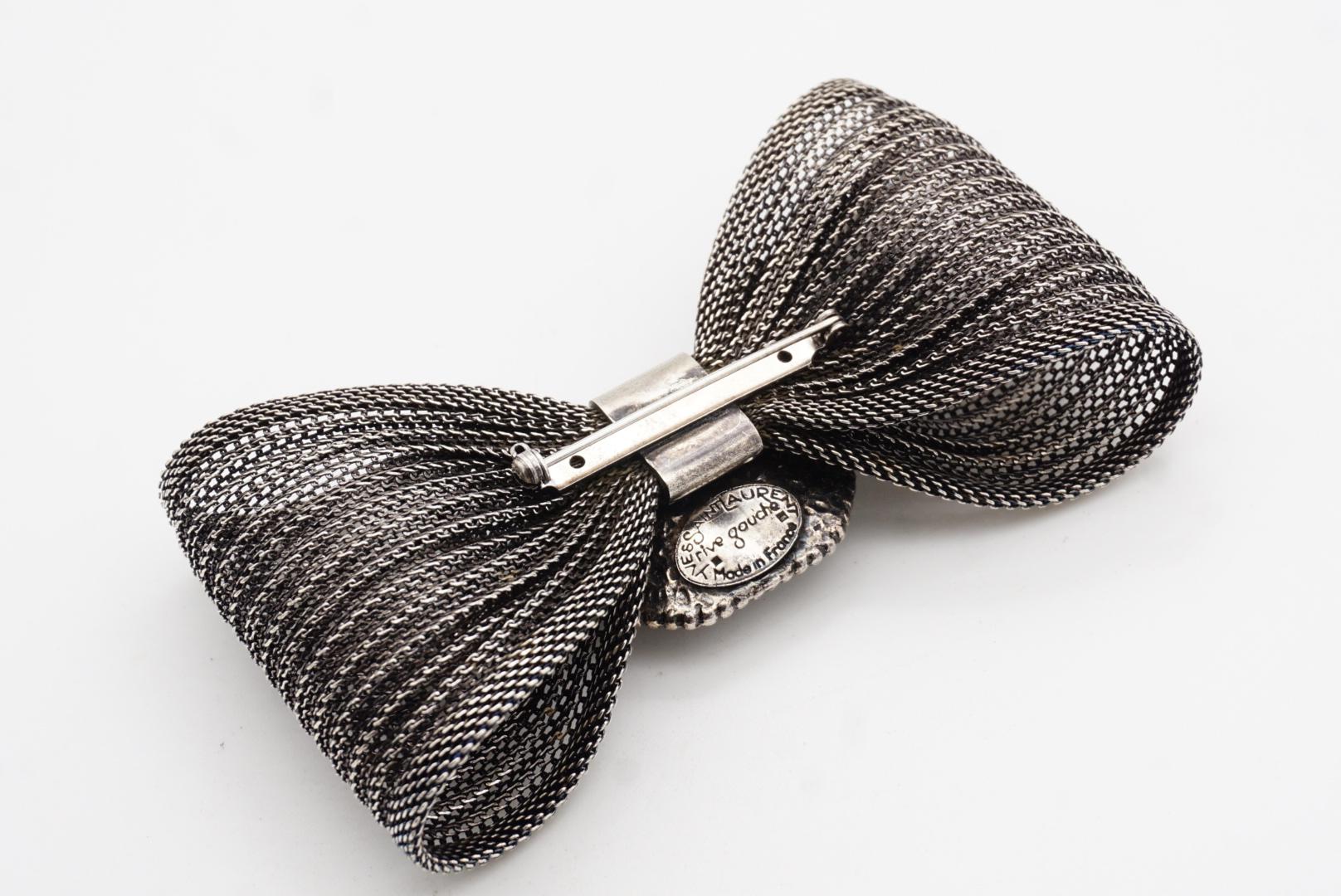 Yves Saint Laurent YSL Vintage Huge Sapphire Crystal Knot Bow Mesh Black Brooch (Broche) en vente 9