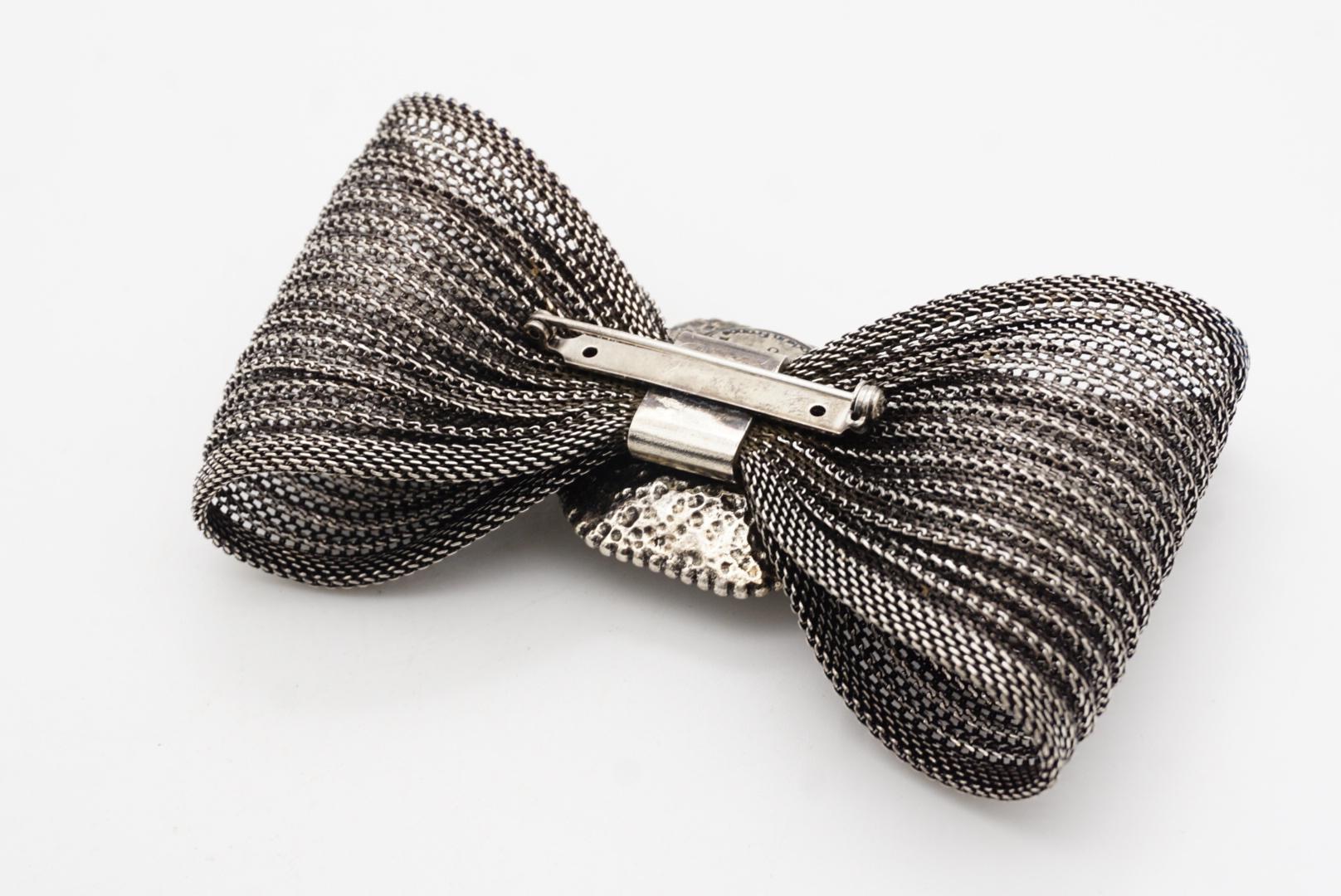 Yves Saint Laurent YSL Vintage Huge Sapphire Crystal Knot Bow Mesh Black Brooch (Broche) en vente 10