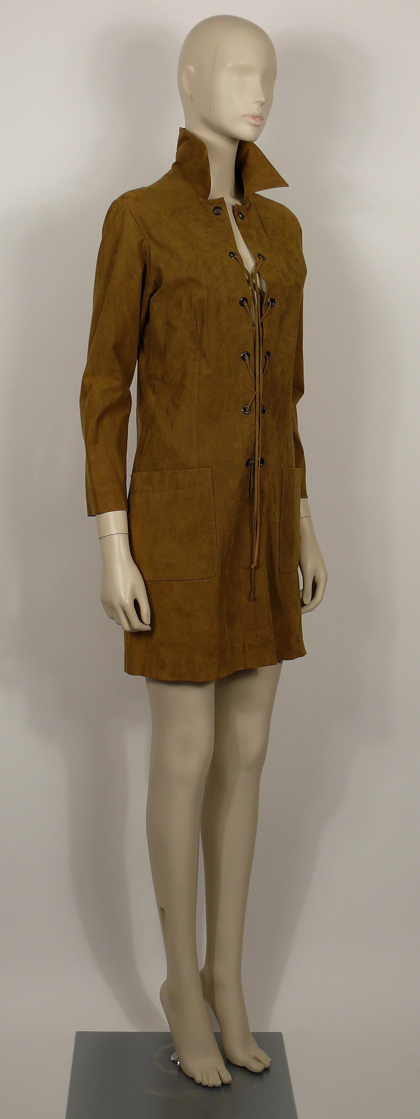 YVES SAINT LAURENT VARIATION vintage iconic brown SAFARI dress.

This dress features :
- Probably brown faux-suede fabric (missing composition label).
- Lace-up front construction with metal eyelets and matching rope.
- 2 front pockets.
- 3/4