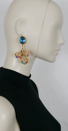 Pendants d'oreilles vintage Yves Saint Laurent YSL Arabesque ornées de bijoux