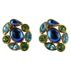 Clips d'oreilles Yves Saint Laurent YSL vintage ornés de bijoux