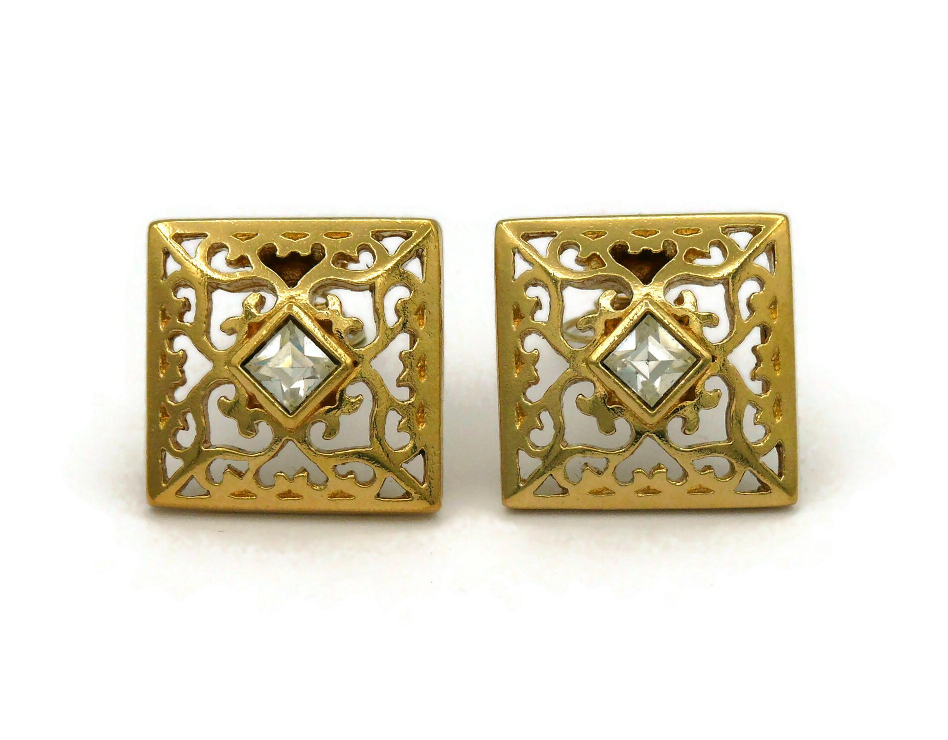 YVES SAINT LAURENT YSL Vintage Jewelled Gold Tone Clip-On Earrings In Good Condition For Sale In Nice, FR