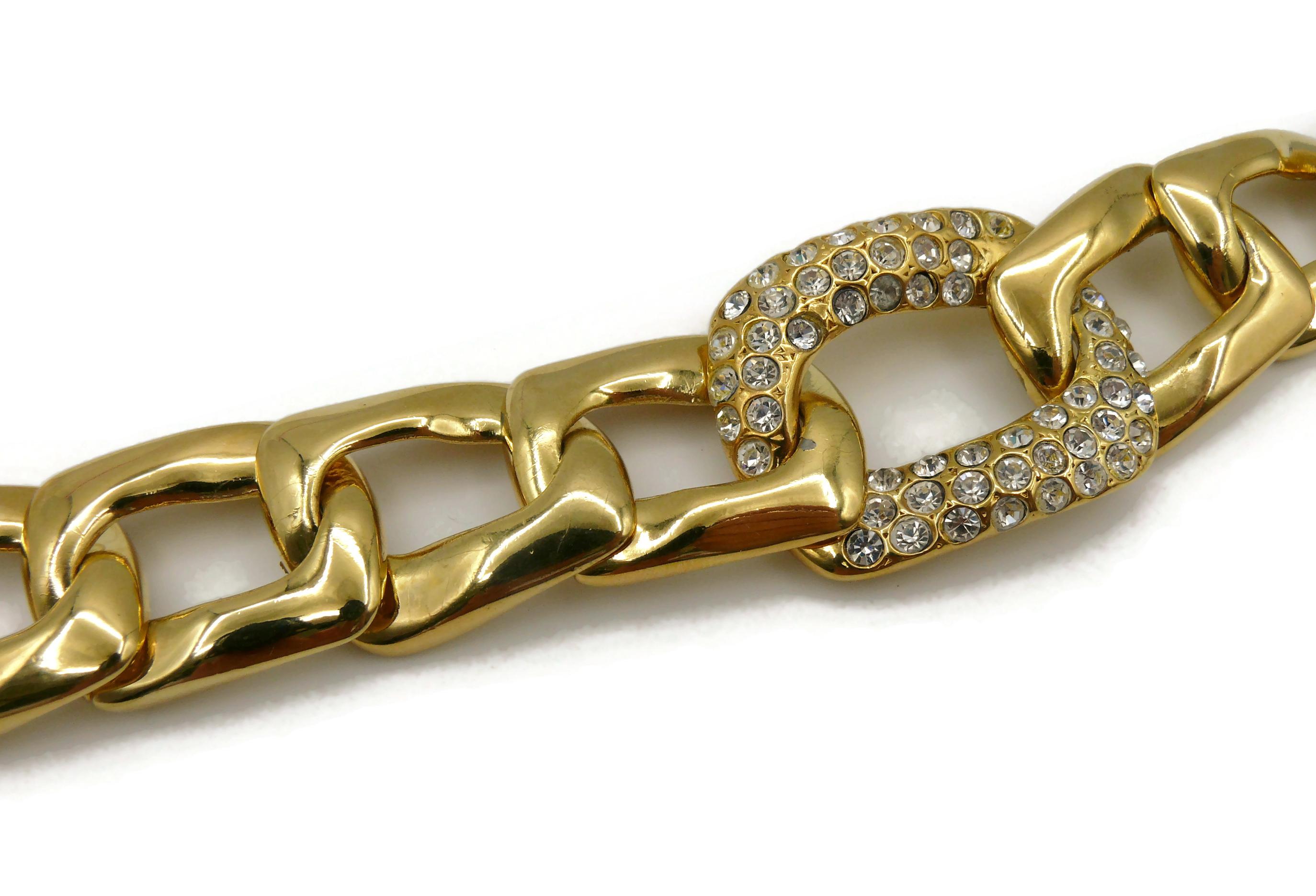 YVES SAINT LAURENT Collier à chaîne vintage en forme de boucle avec bijoux dorés en vente 4