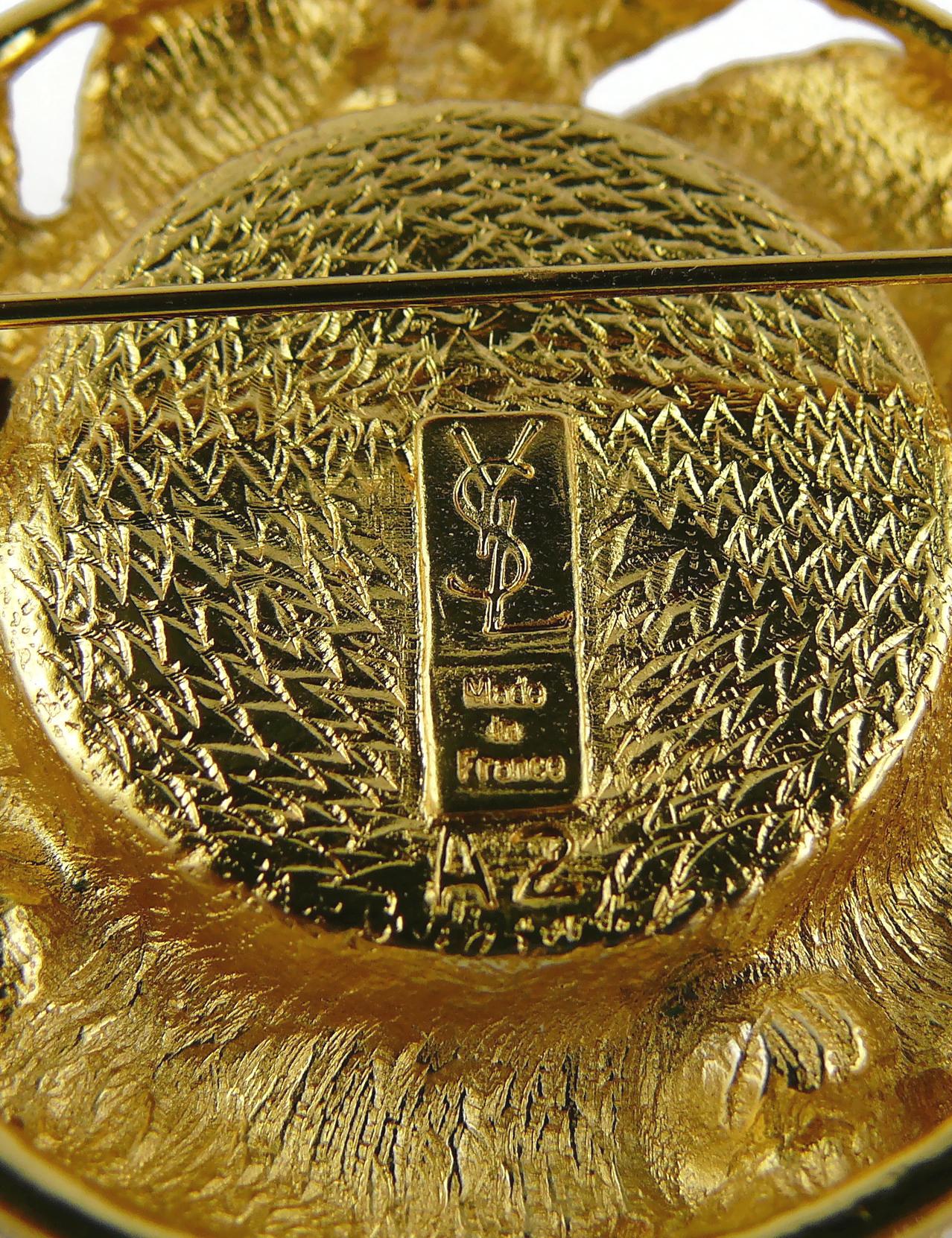 Yves Saint Laurent YSL Vintage Jewelled Gold Toned Nest Brooch  For Sale 5