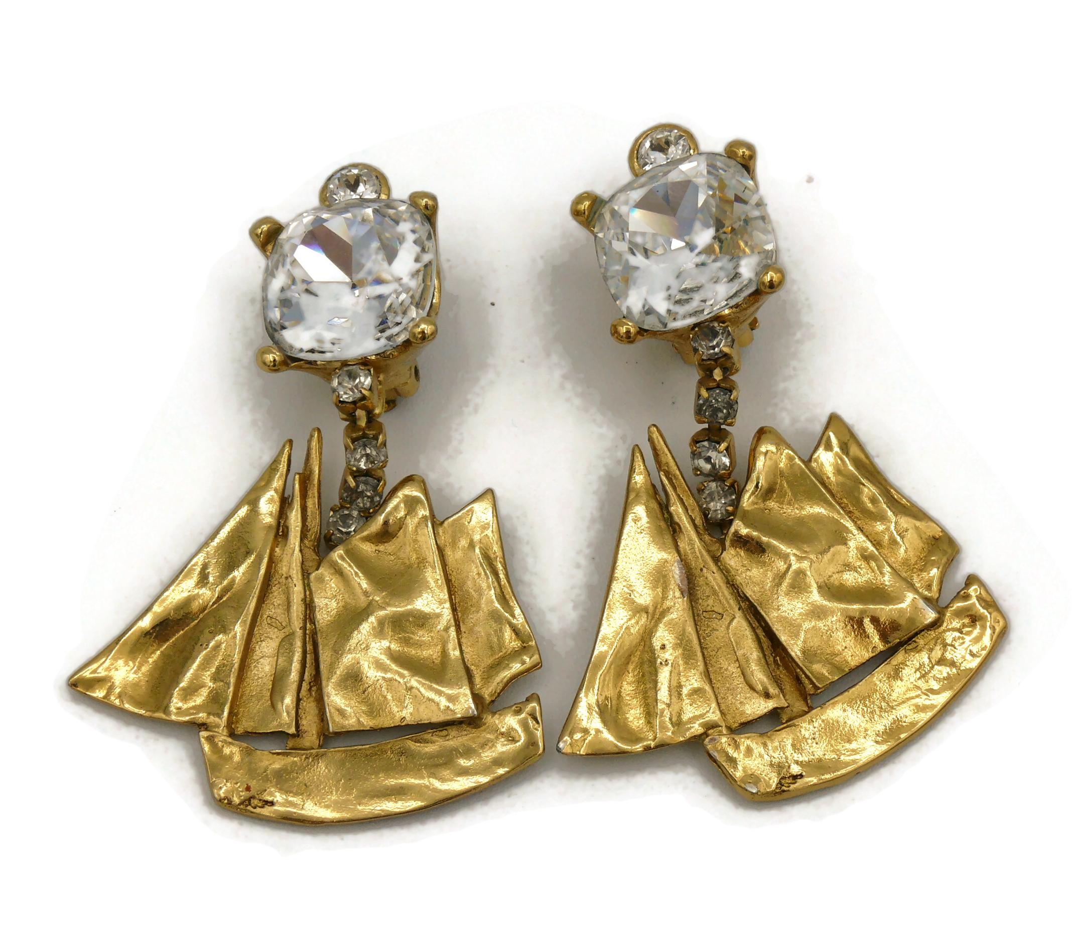 Yves Saint Laurent YSL Vintage baumelnde Ohrringe mit Juwelen für Segelboote im Angebot 1