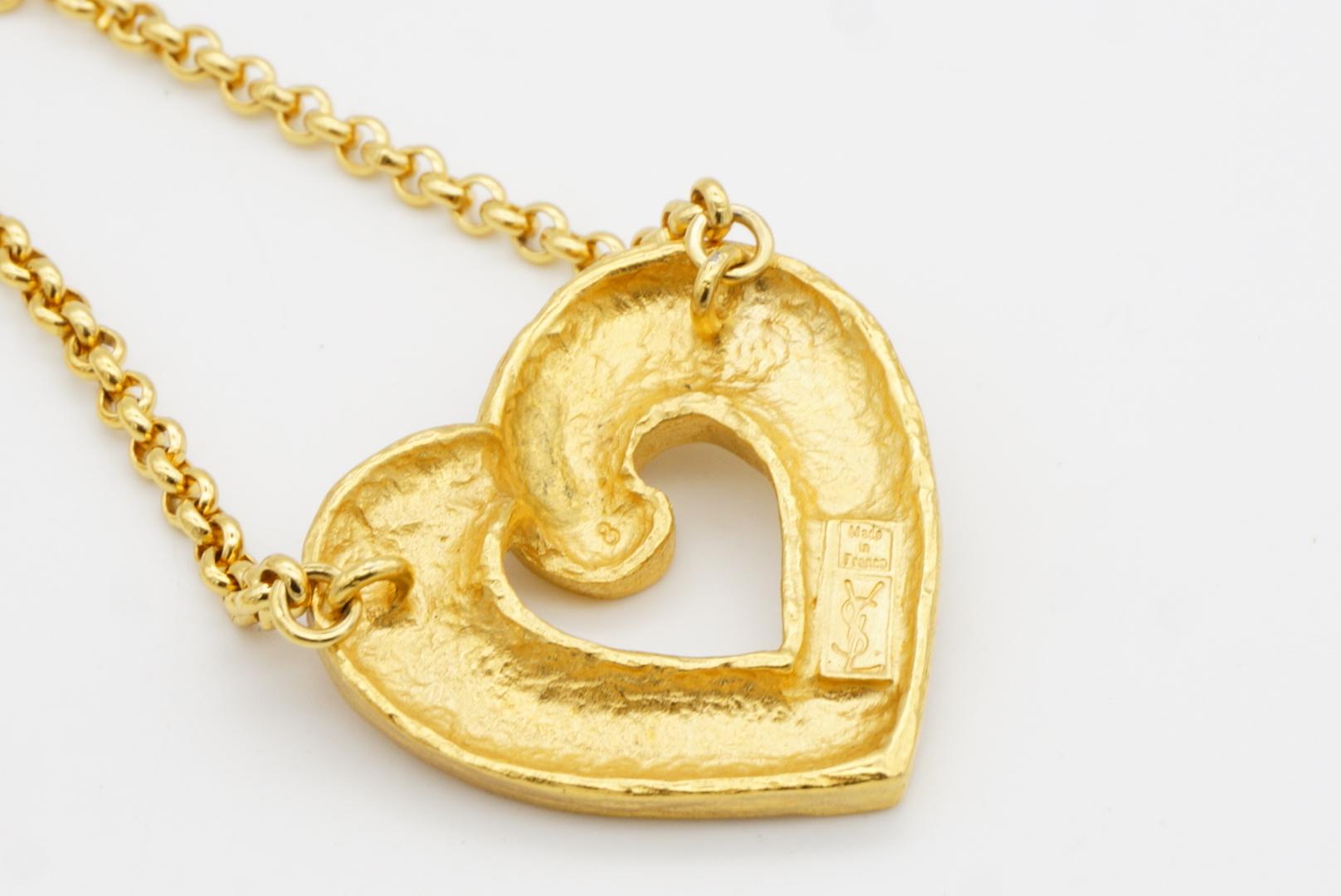 Yves Saint Laurent YSL Collier Vintage Large Heart Love ajouré en or massif en vente 9